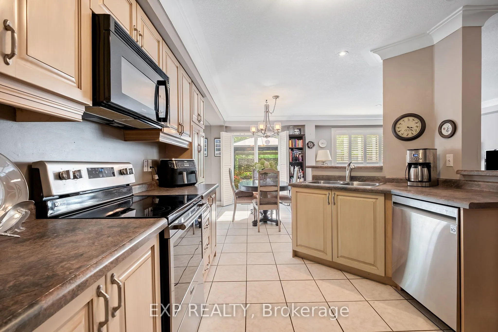 130 Robert Street, #22