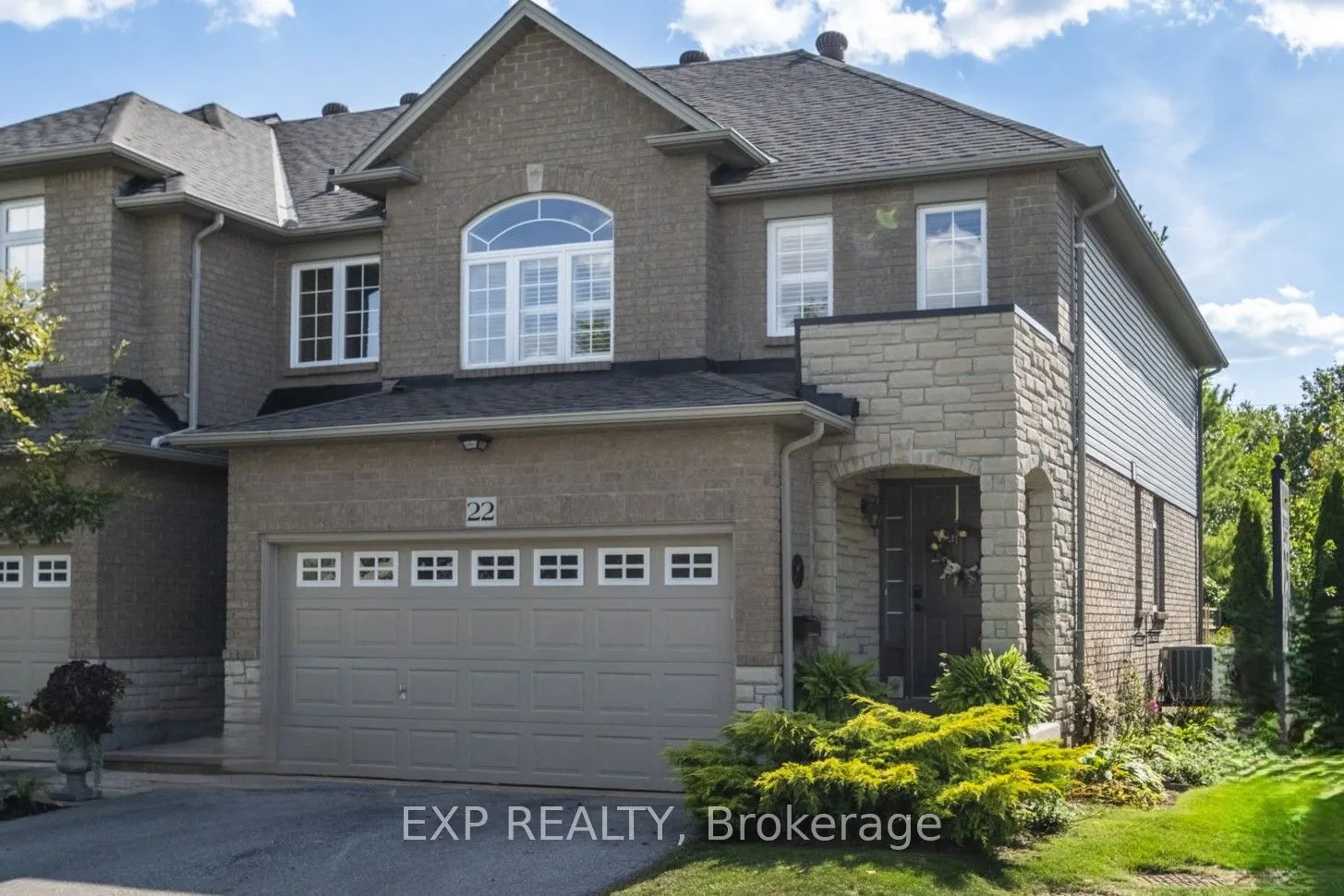 130 Robert Street, #22