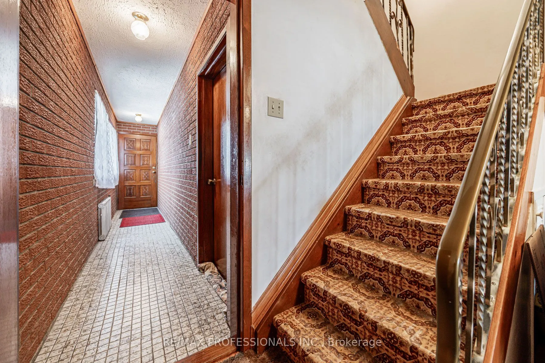 54 Wright Avenue