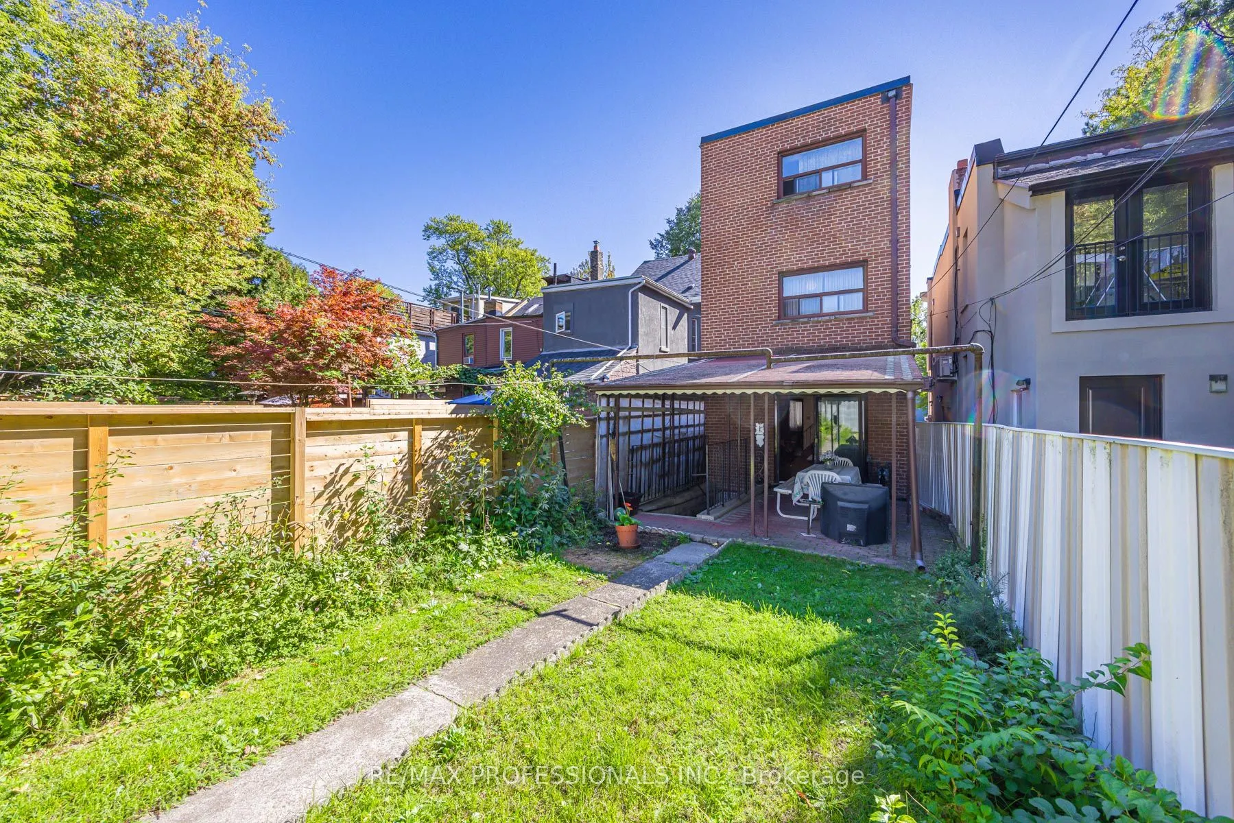 54 Wright Avenue