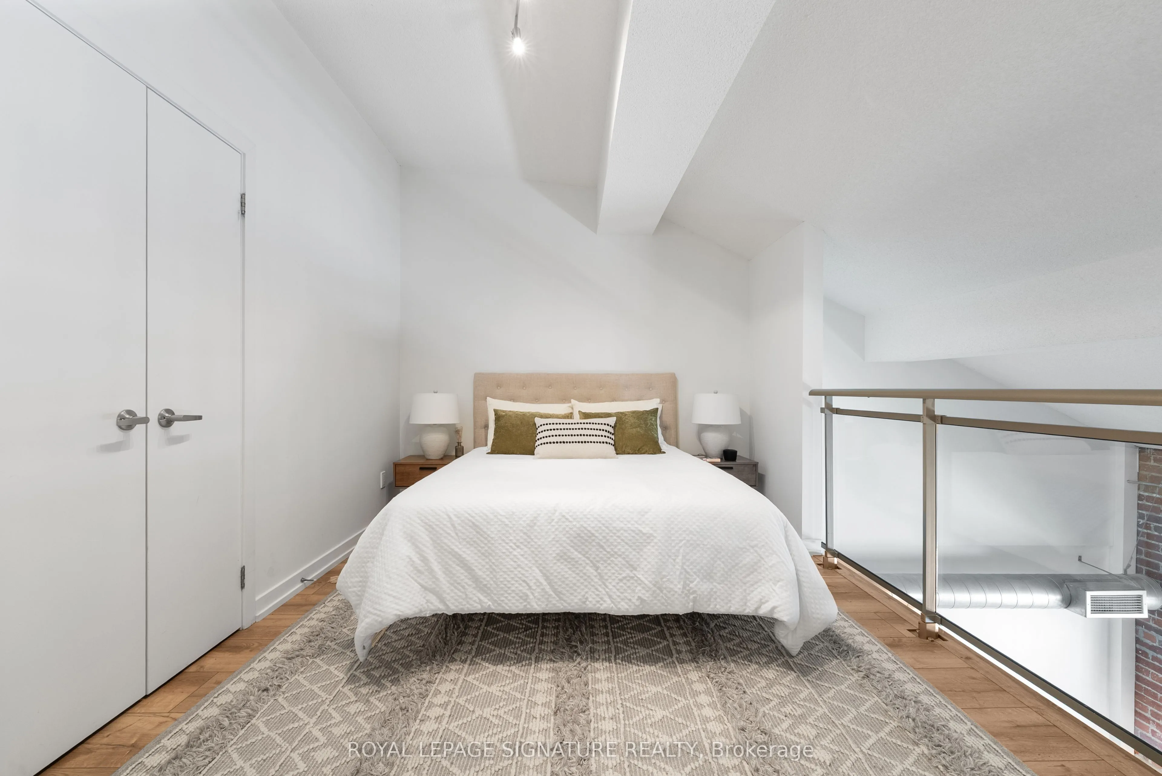 1100 Lansdowne Avenue, #336