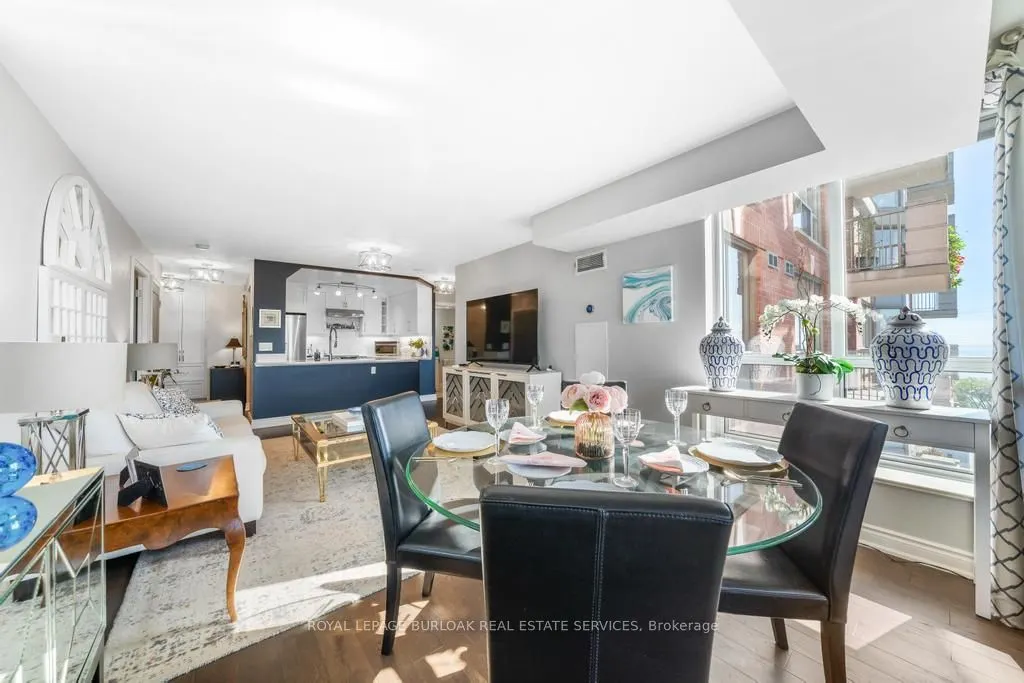 442 Maple Avenue, #1101