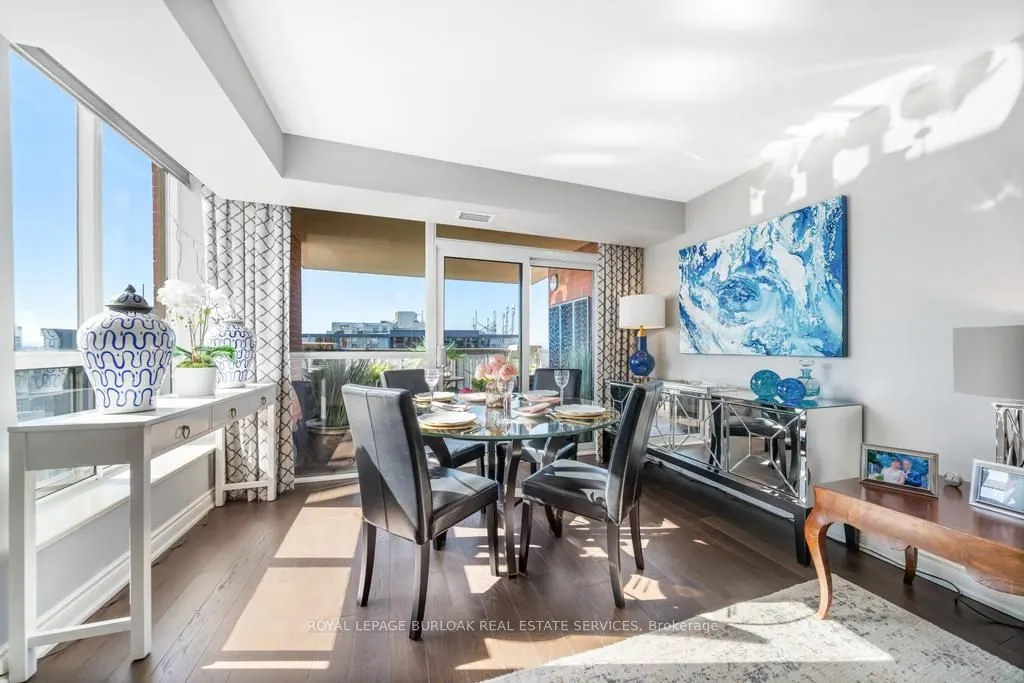 442 Maple Avenue, #1101