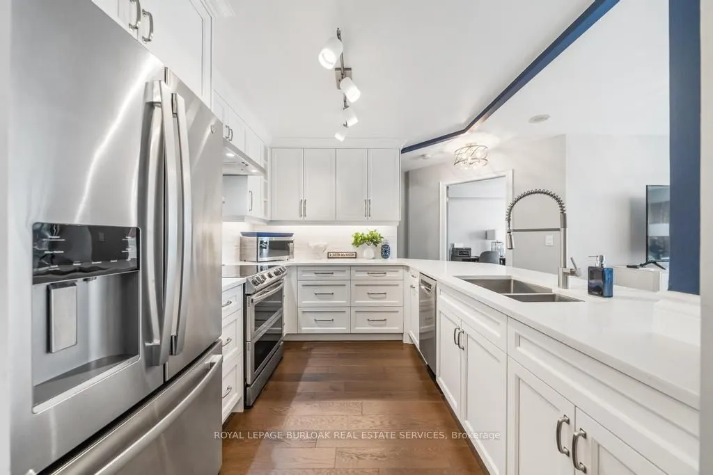 442 Maple Avenue, #1101