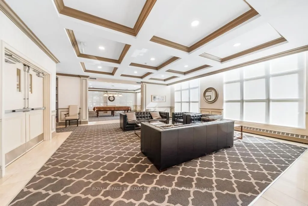 442 Maple Avenue, #1101