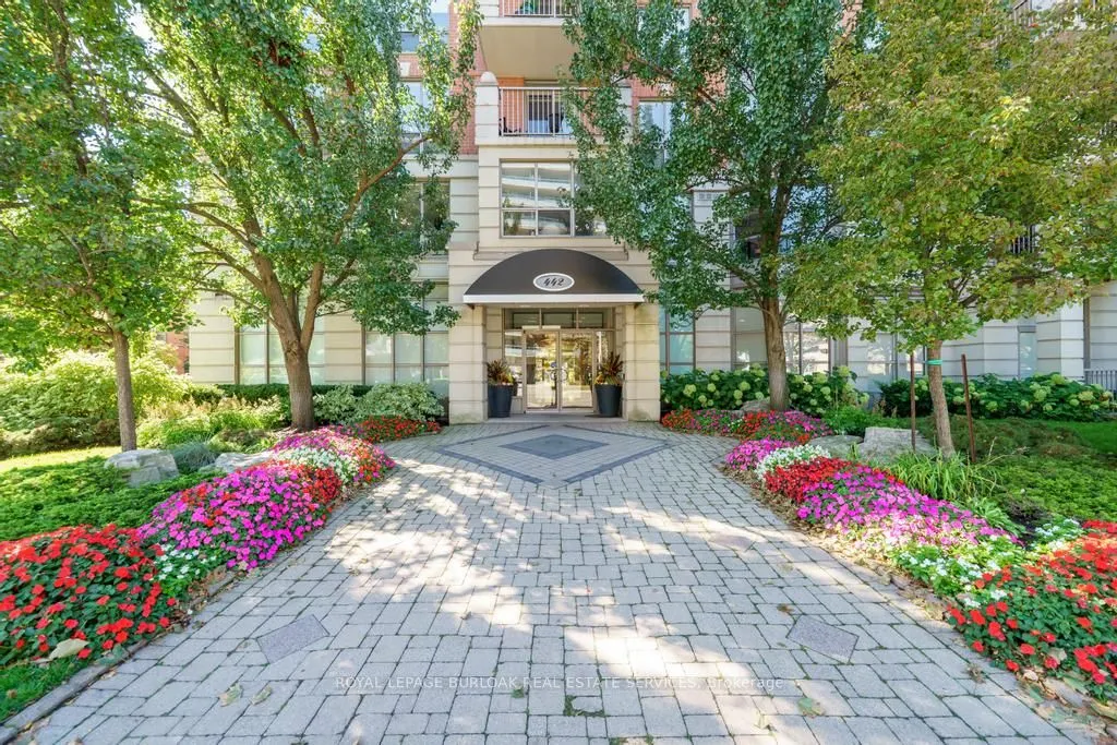442 Maple Avenue, #1101