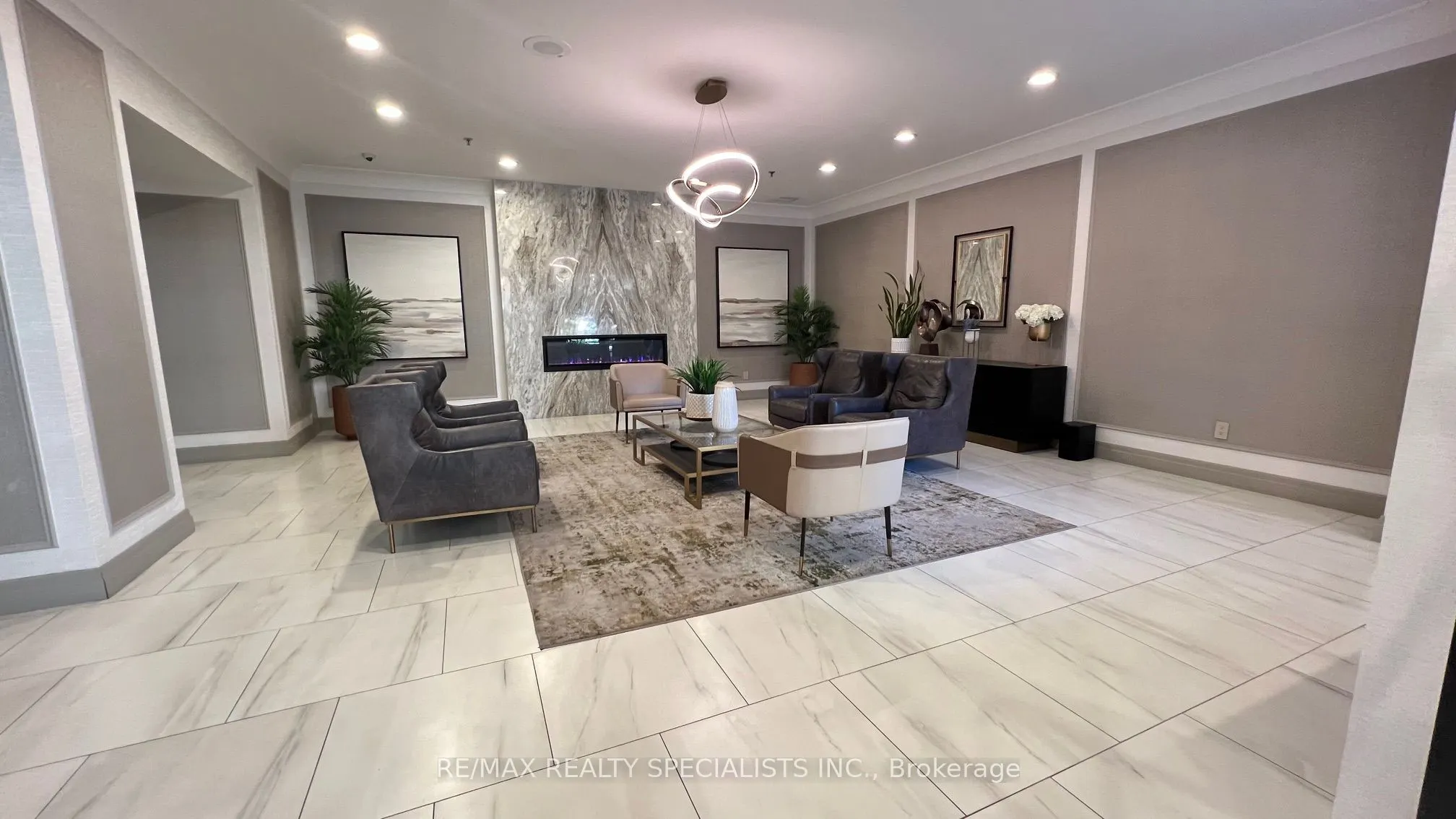 75 King Street E, #1602