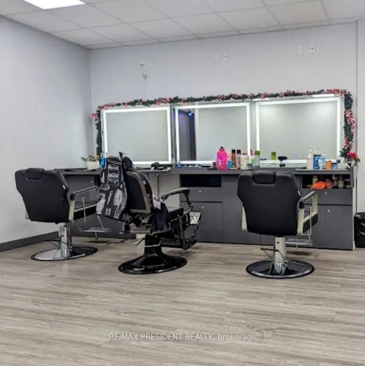 49 Kennedy Road S, #3
