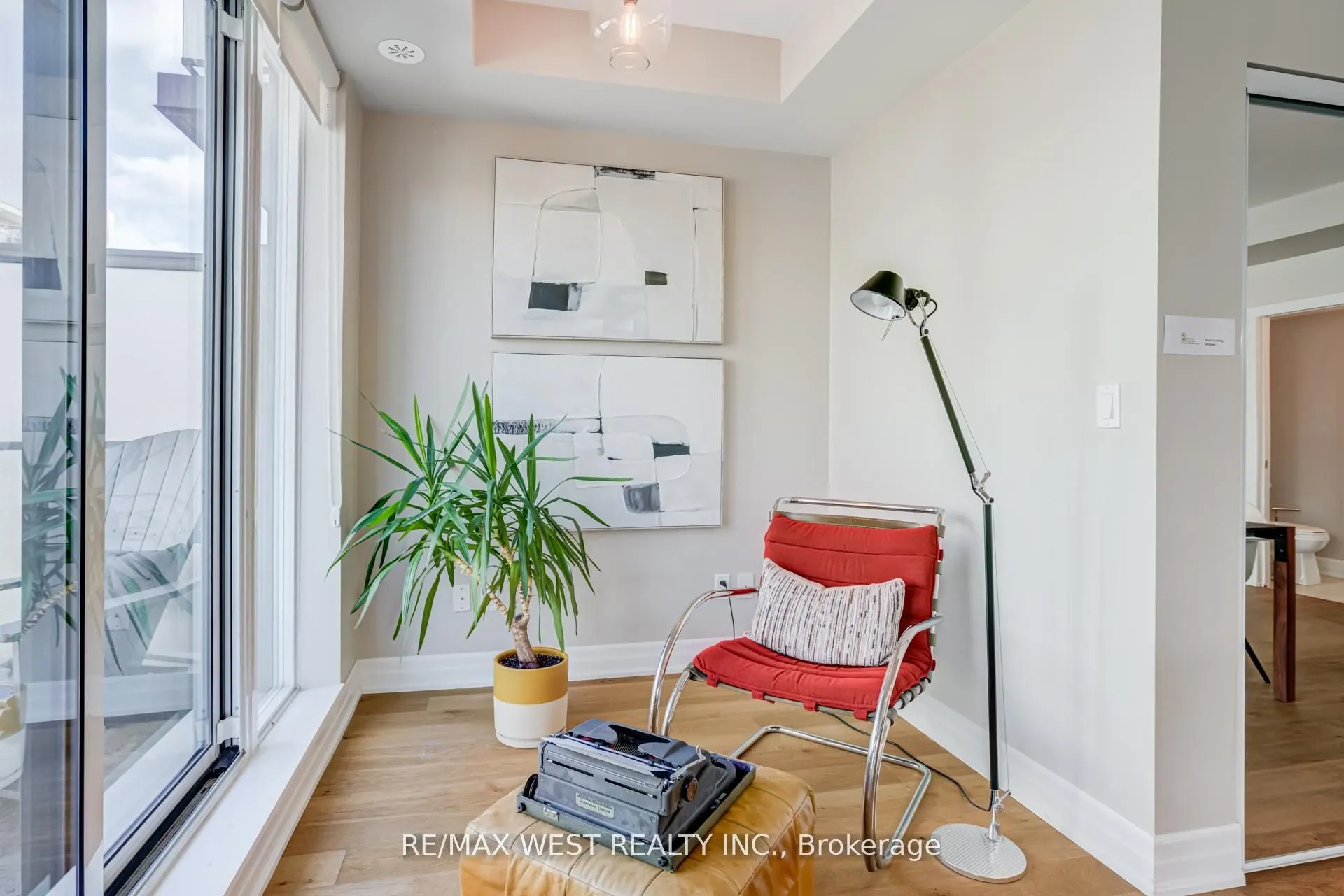 15 Sousa Mendes Street, #103