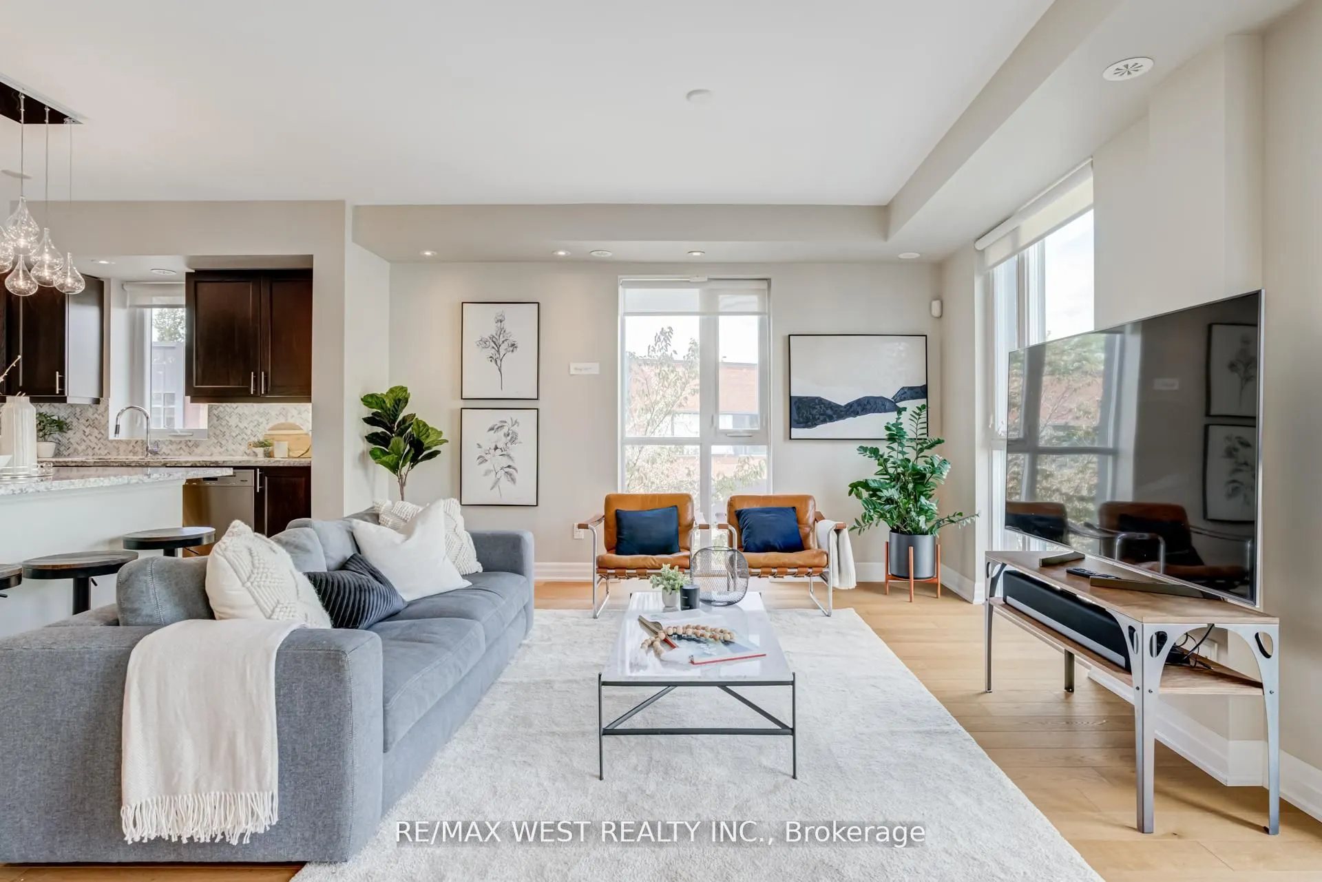 15 Sousa Mendes Street, #103