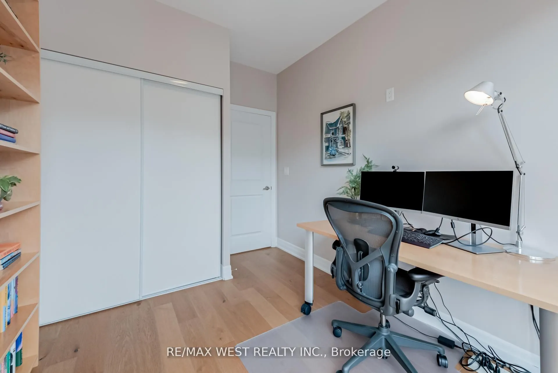15 Sousa Mendes Street, #103