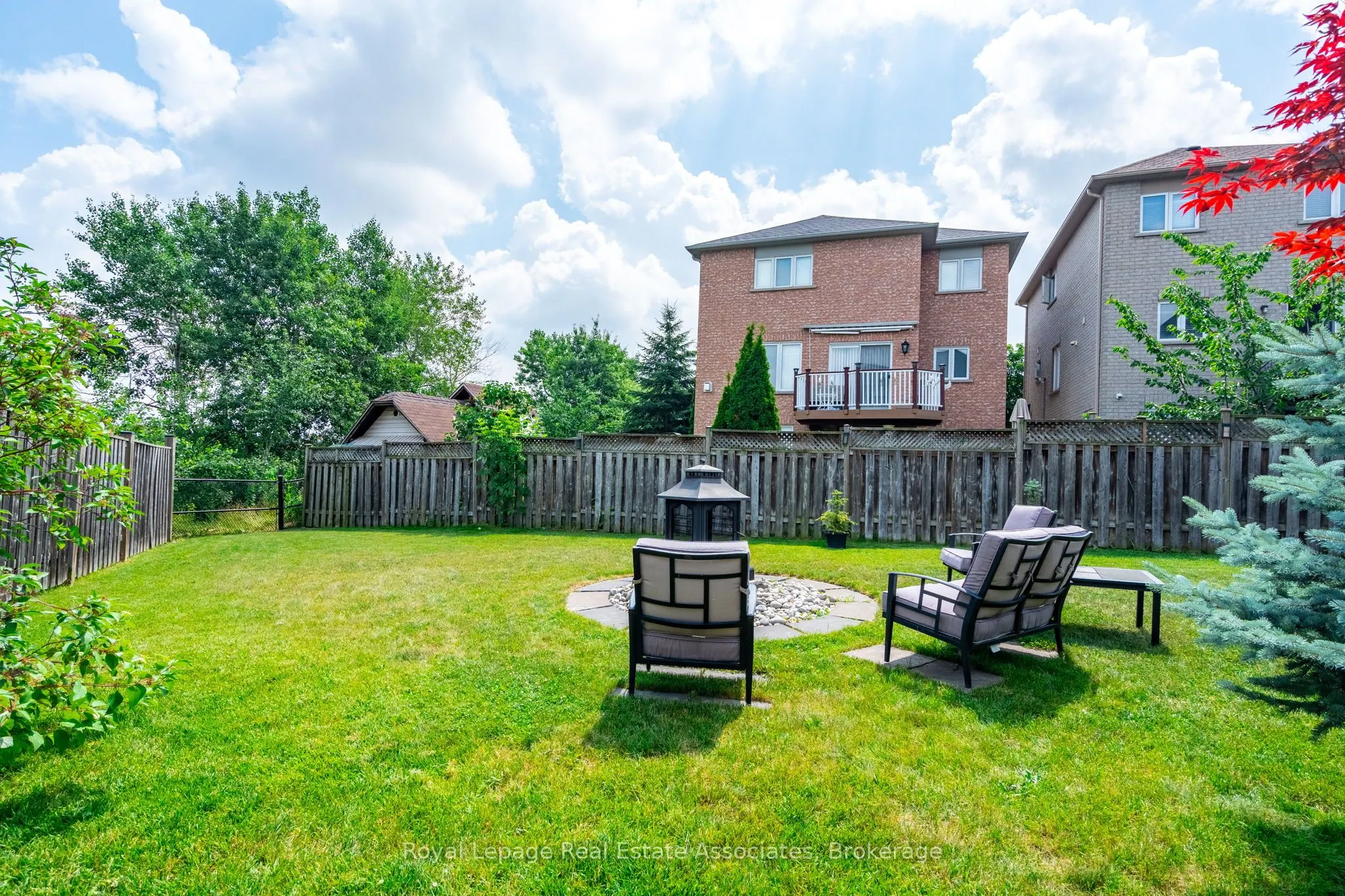 16 Sandyside Crescent
