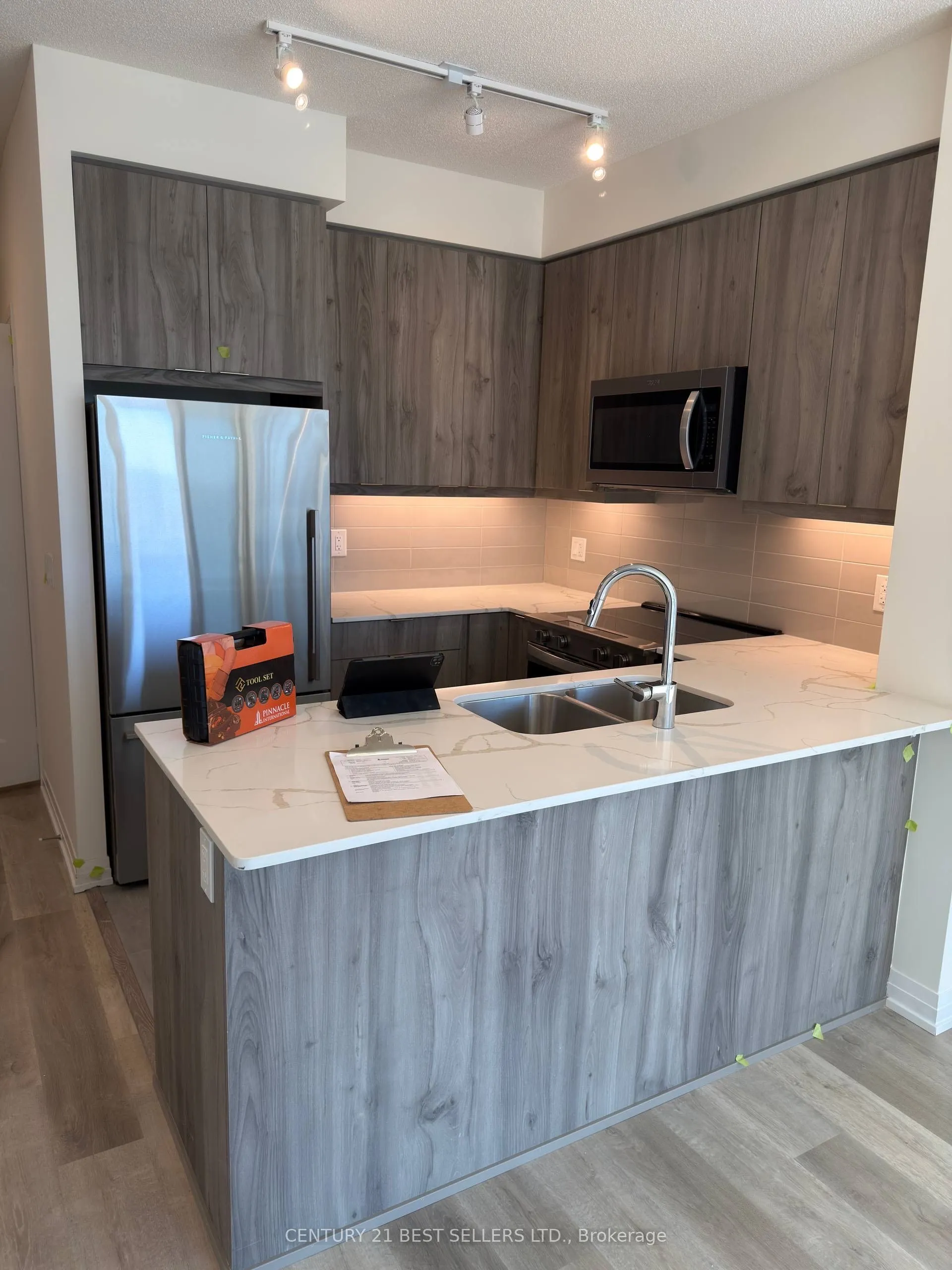 15 Watergarden Drive, #1204