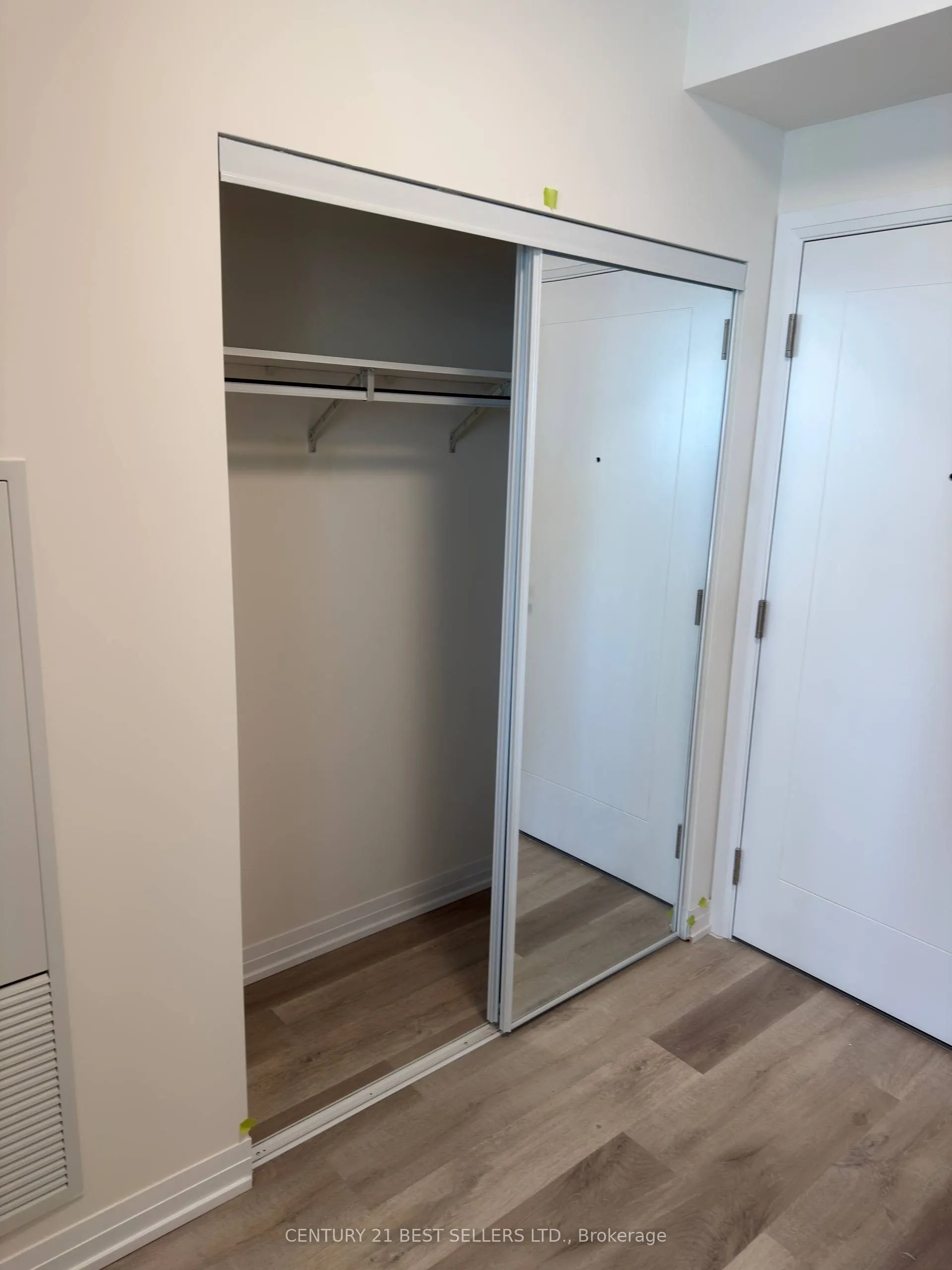 15 Watergarden Drive, #1204
