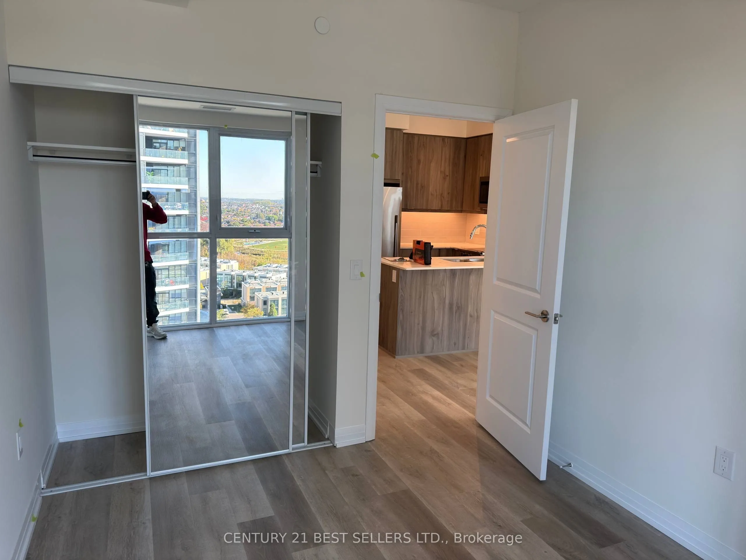 15 Watergarden Drive, #1204