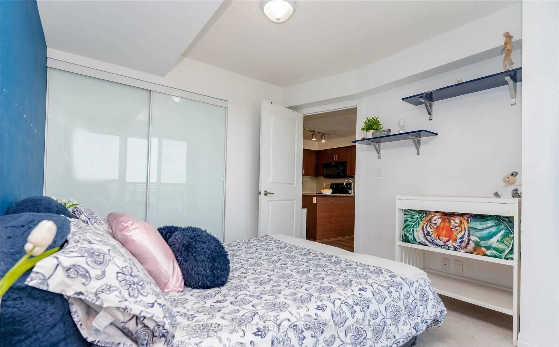 80 Esther Lorrie Drive, #717