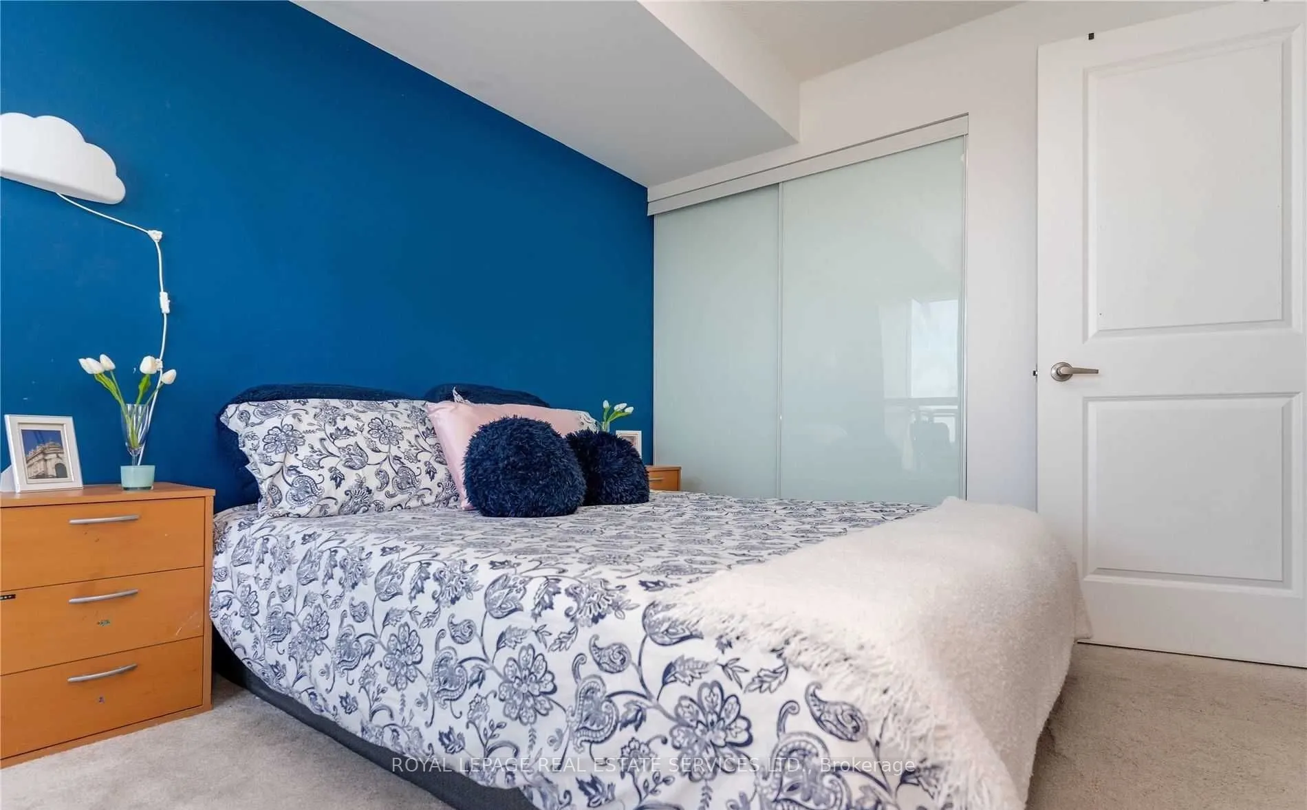 80 Esther Lorrie Drive, #717