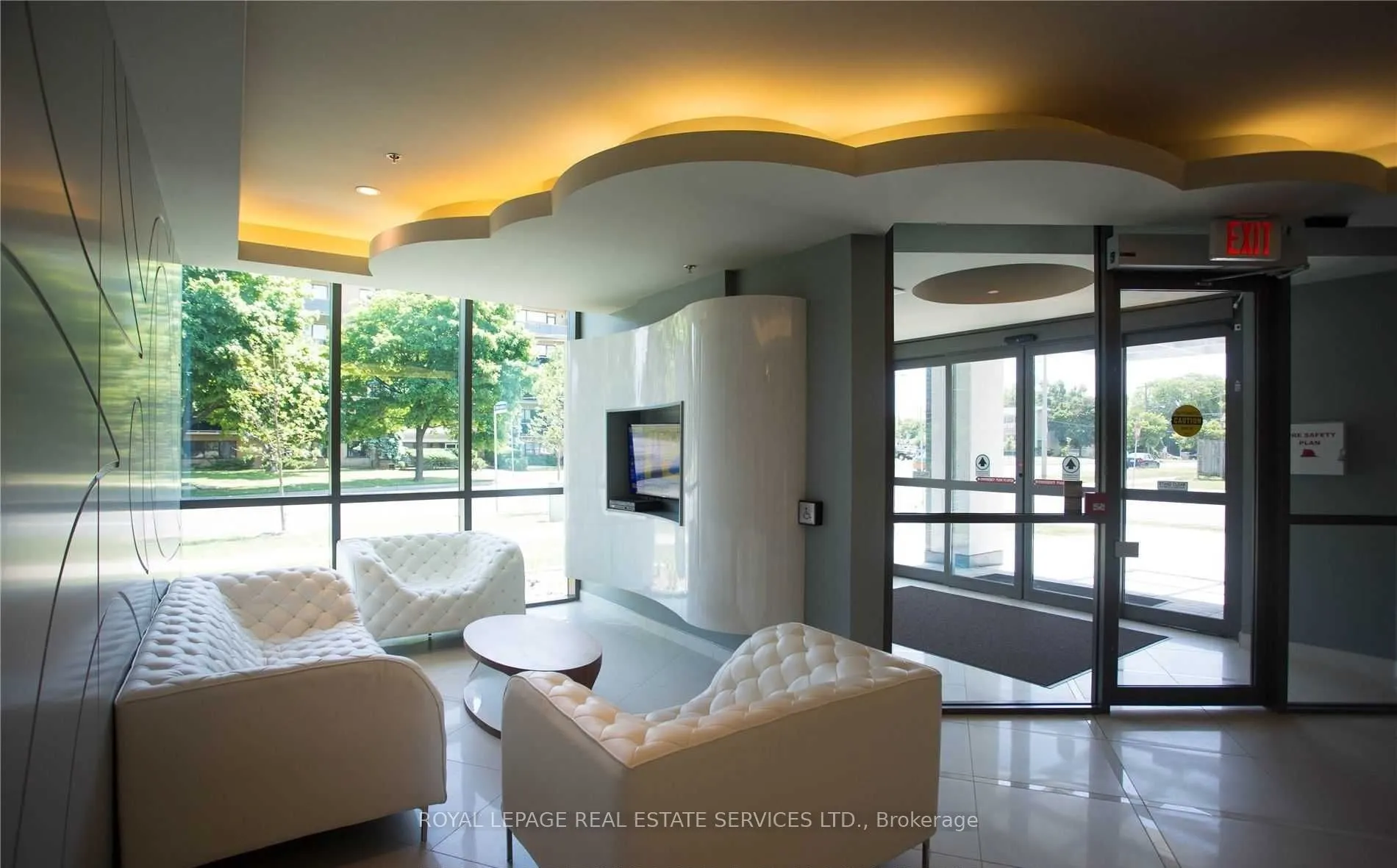 80 Esther Lorrie Drive, #717