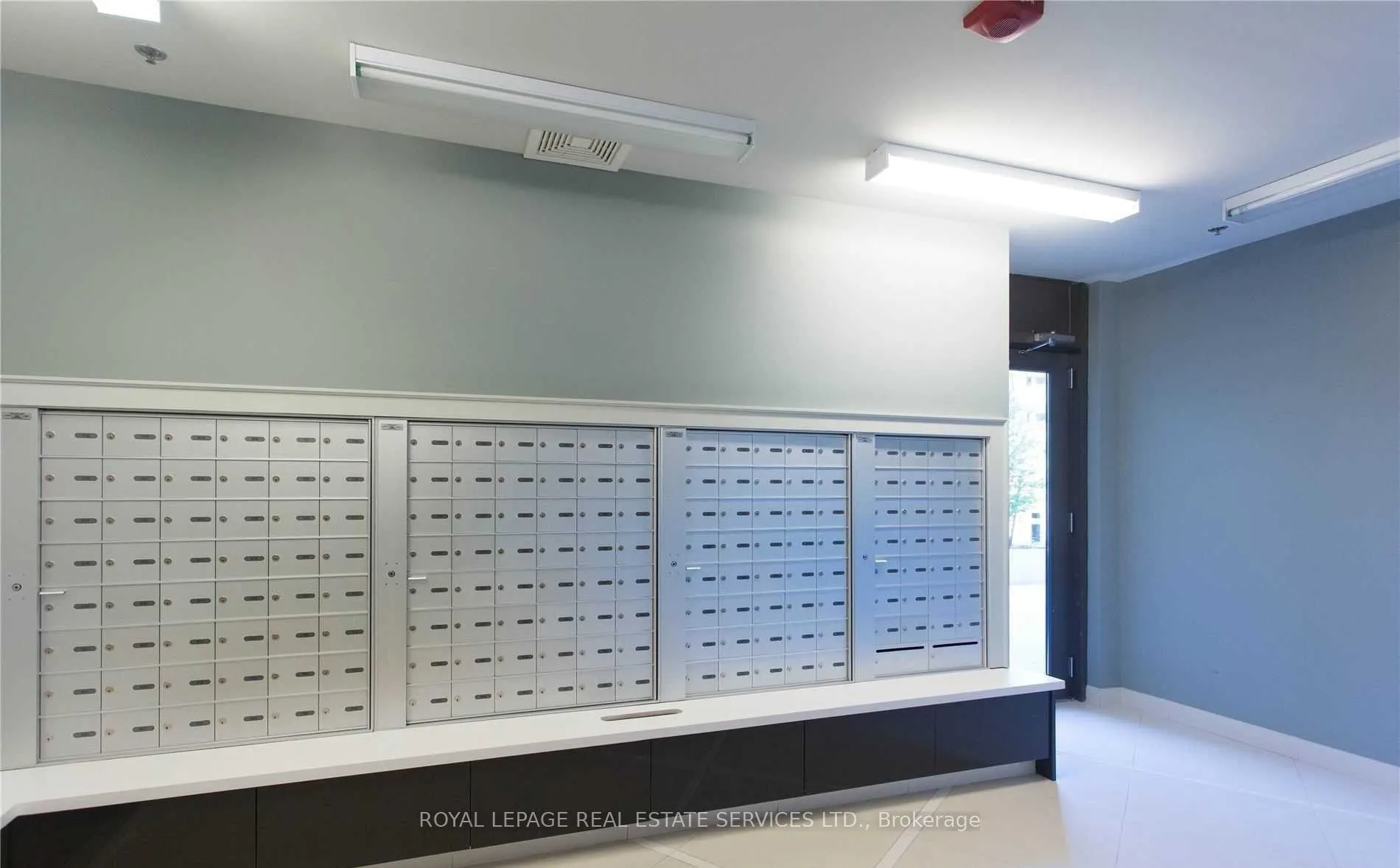 80 Esther Lorrie Drive, #717