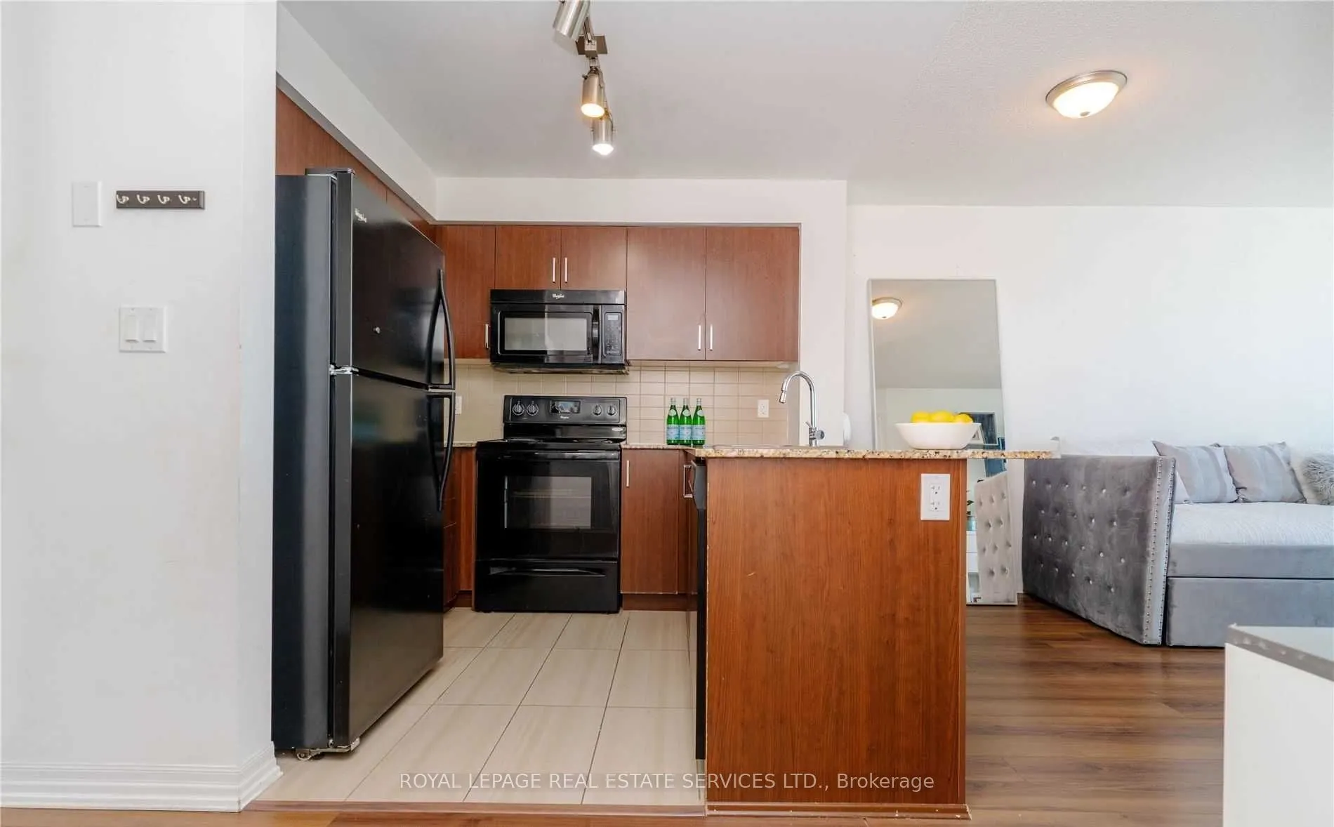 80 Esther Lorrie Drive, #717