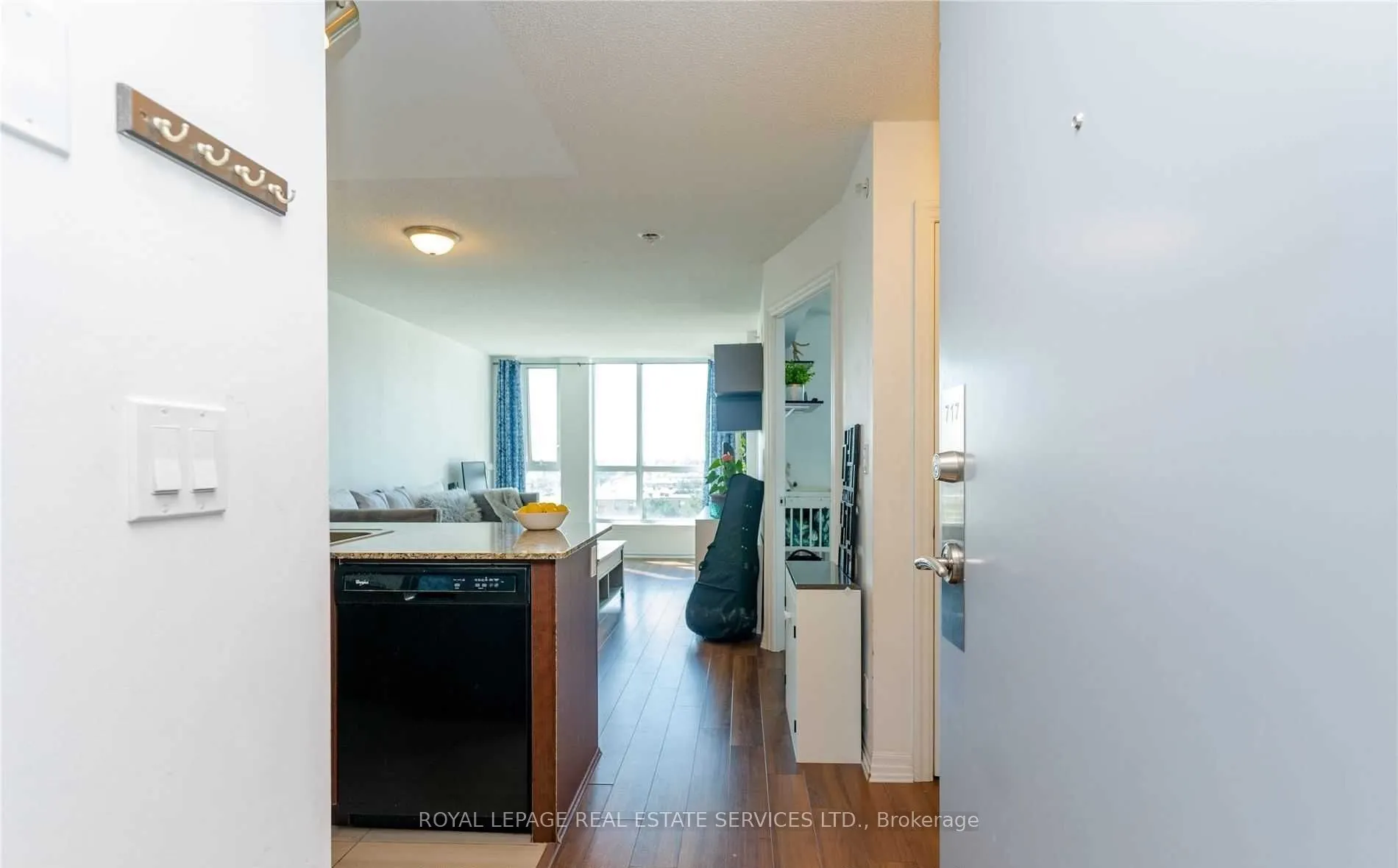 80 Esther Lorrie Drive, #717