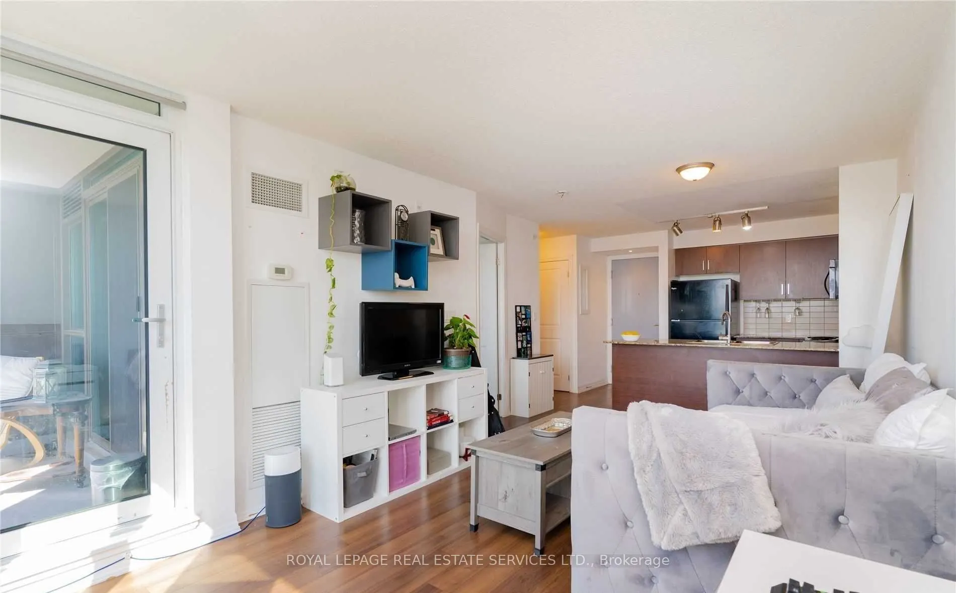 80 Esther Lorrie Drive, #717