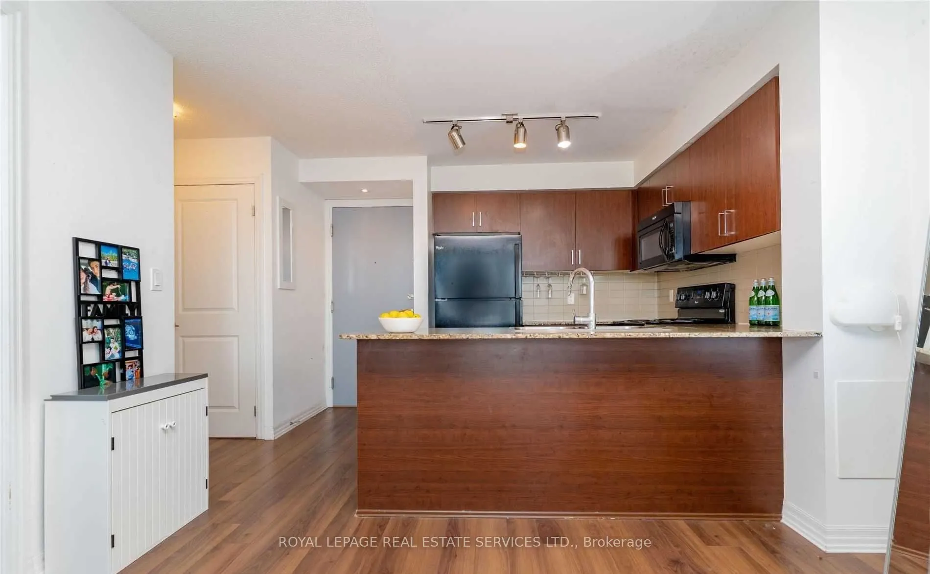 80 Esther Lorrie Drive, #717