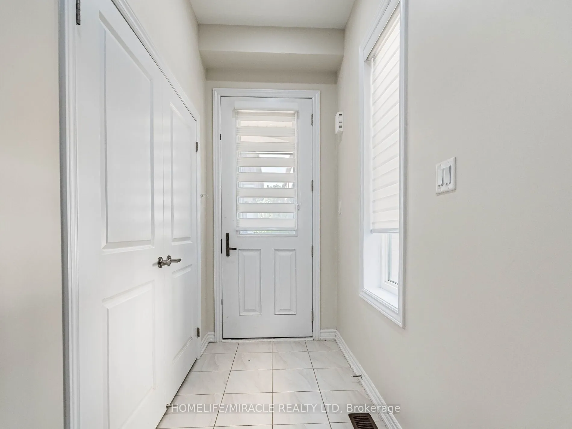 1416 Oakmont Common E