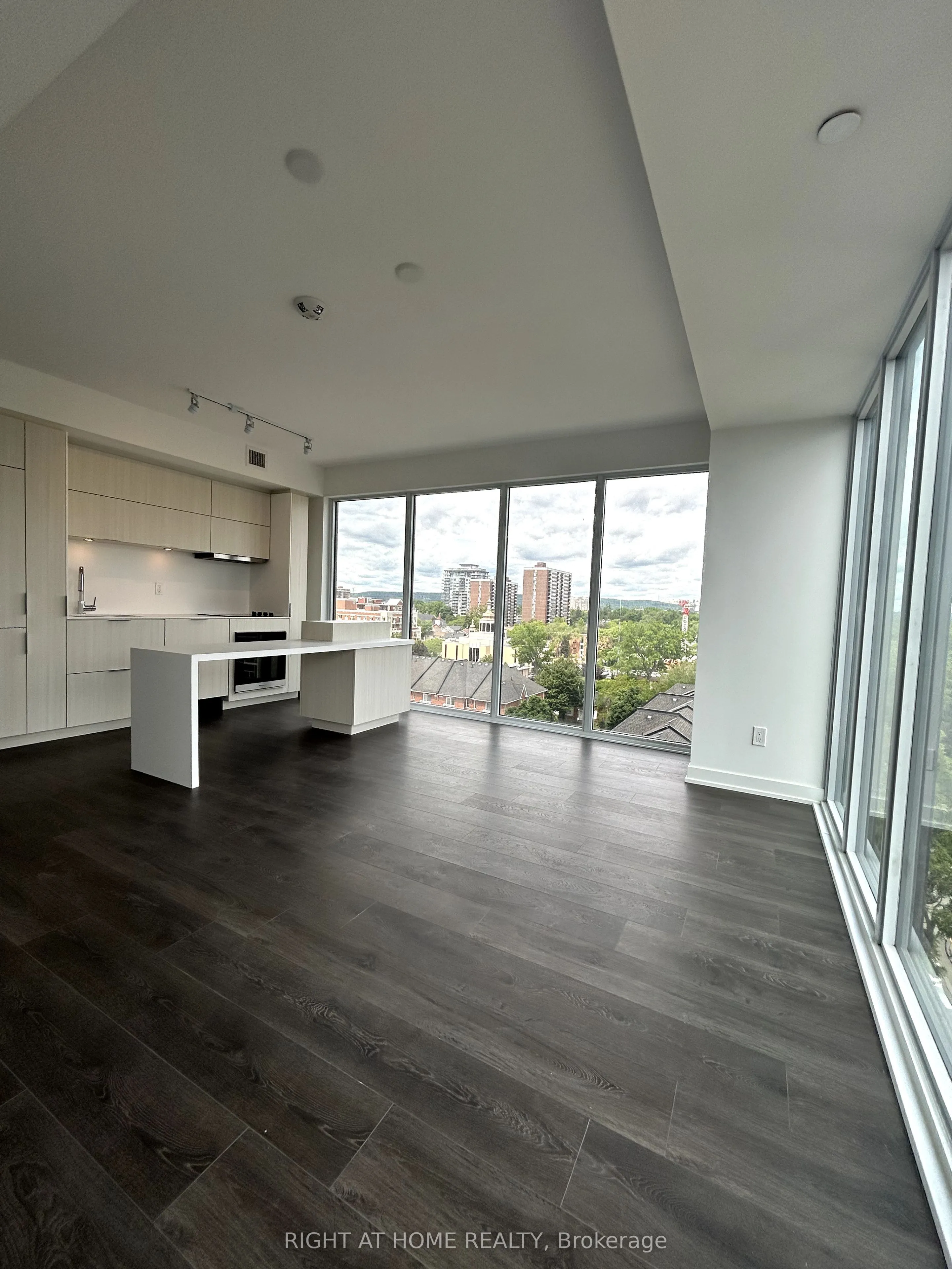 370 Martha Street, #702