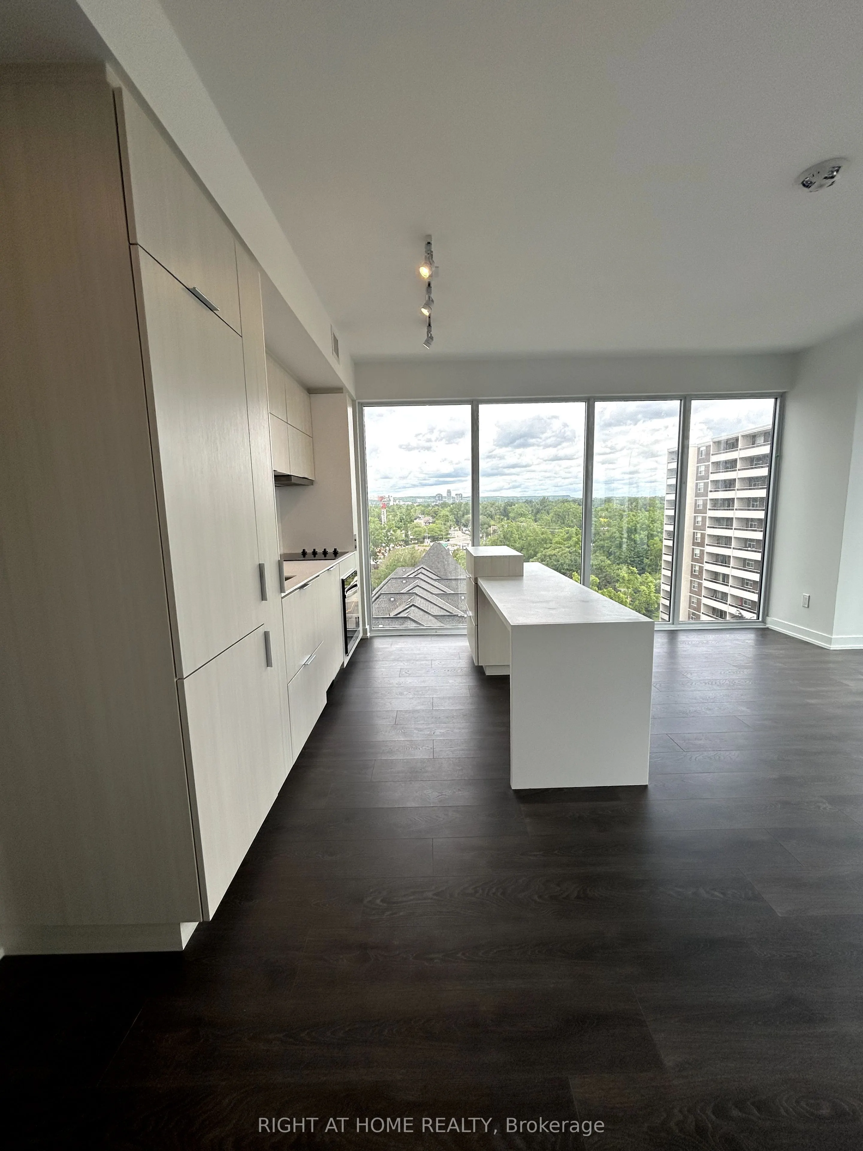 370 Martha Street, #702
