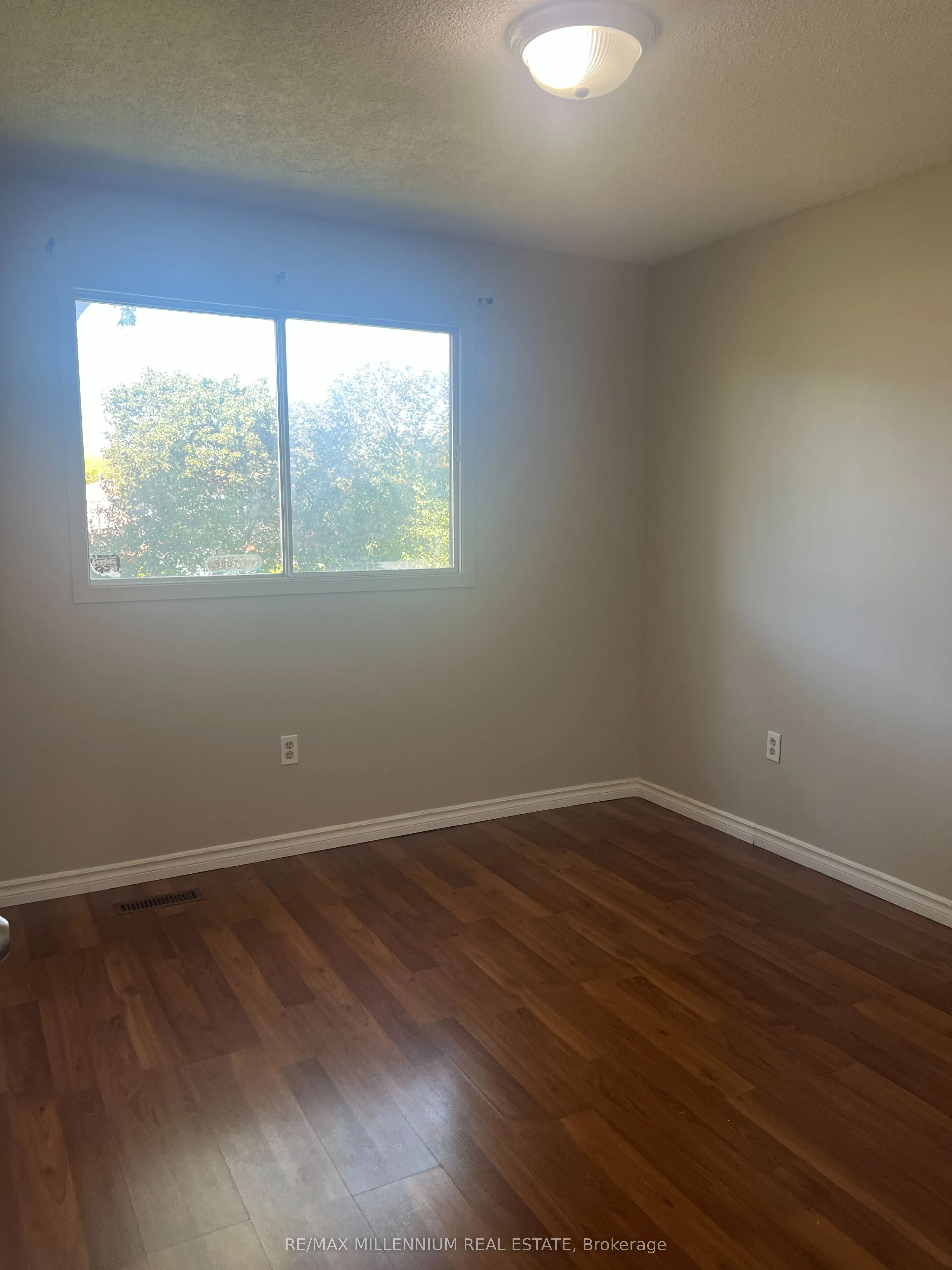 18 Junewood Crescent