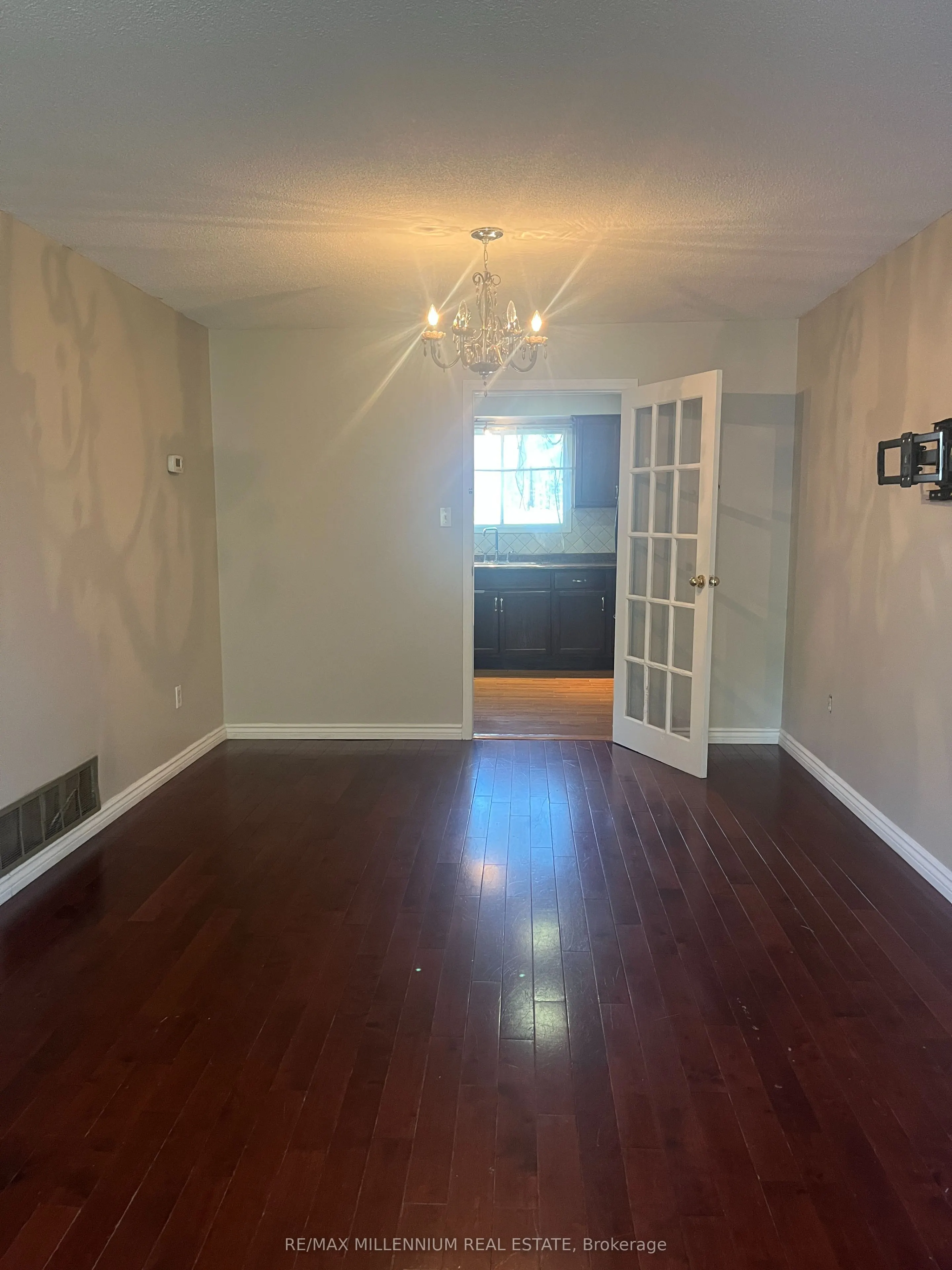 18 Junewood Crescent