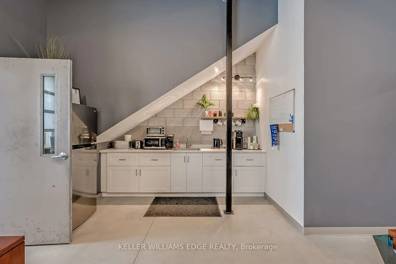 1158 King Road, #16