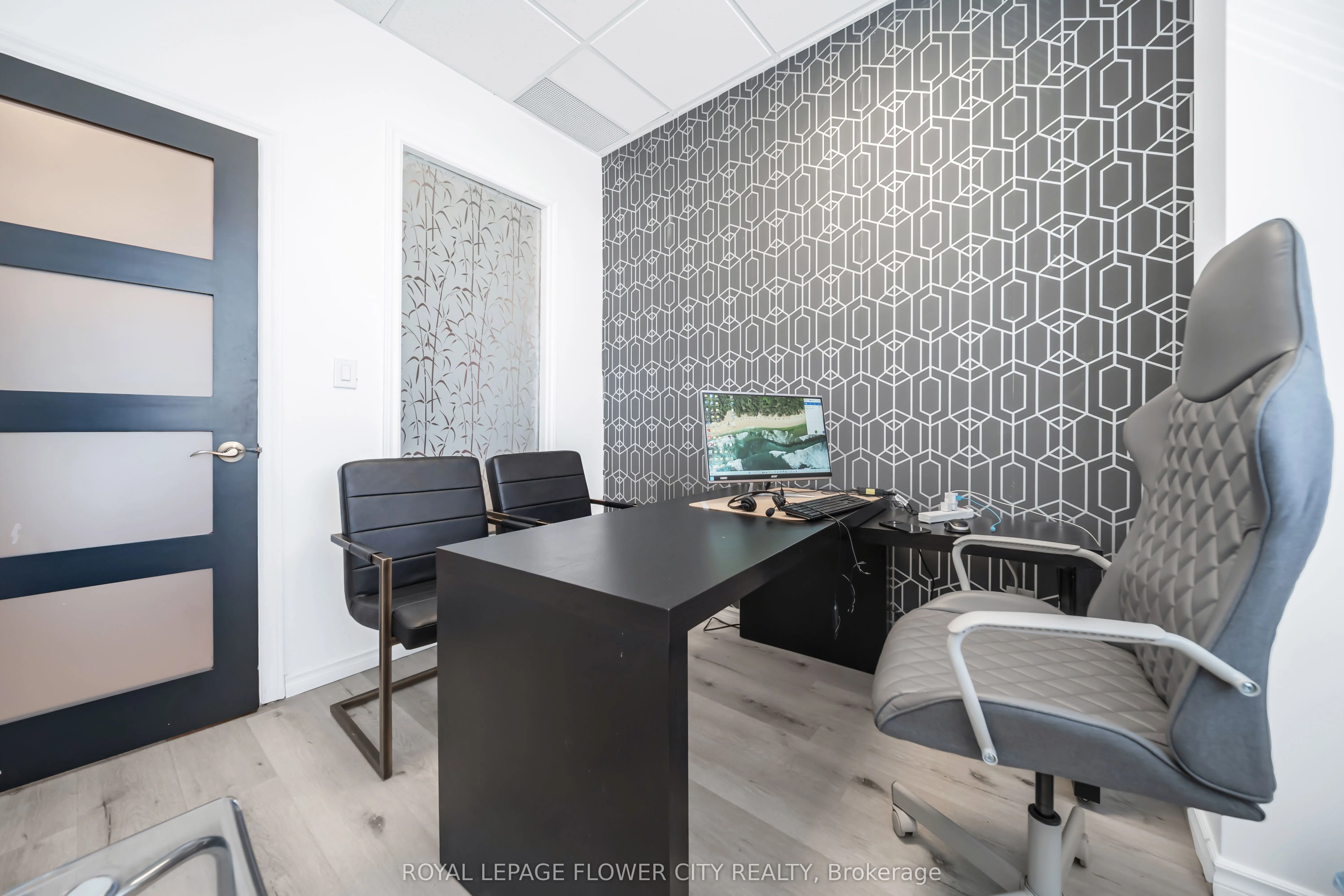 280 Derry Road, #202 A