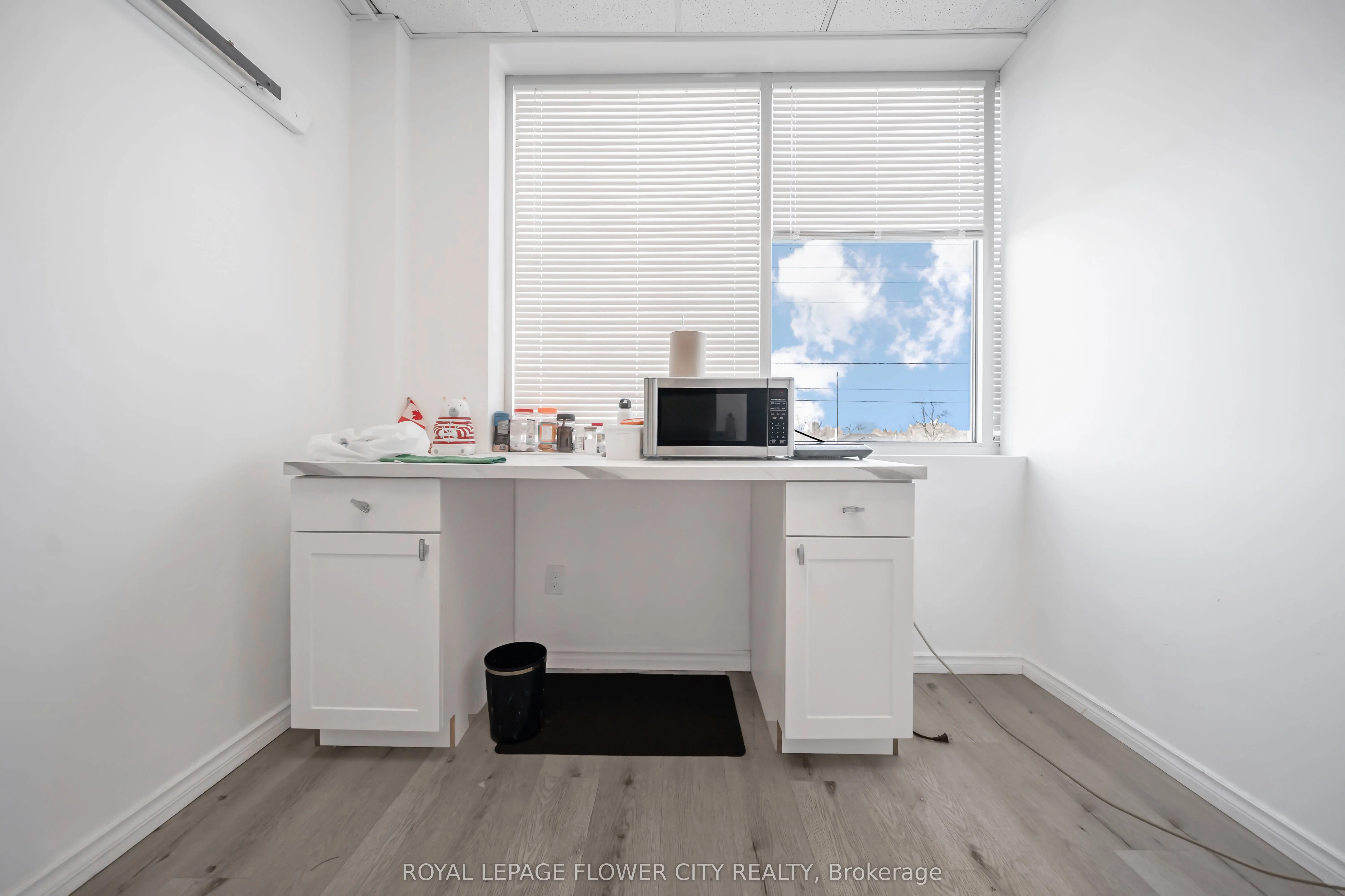 280 Derry Road, #202 A