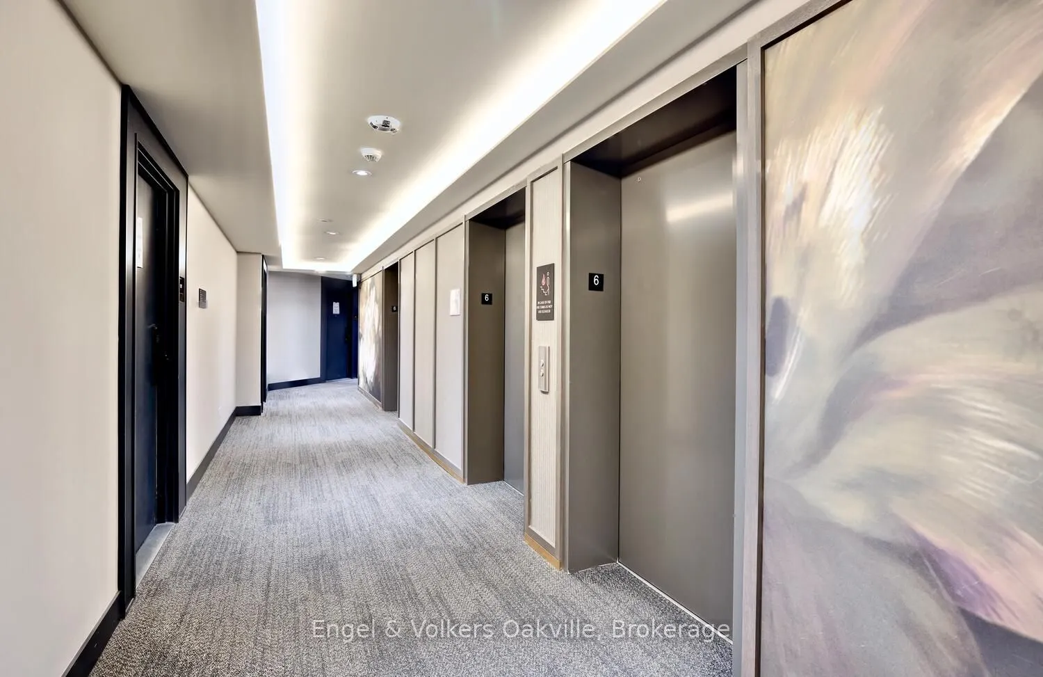 405 Dundas Street W, #309