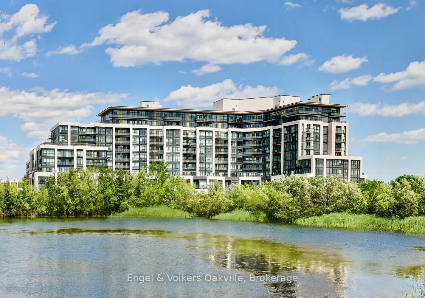405 Dundas Street W, #309