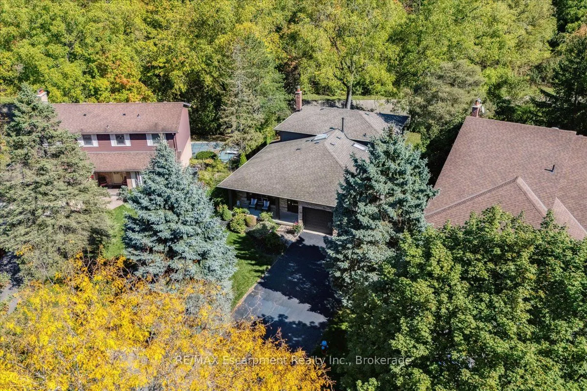 346 Kingsway Place