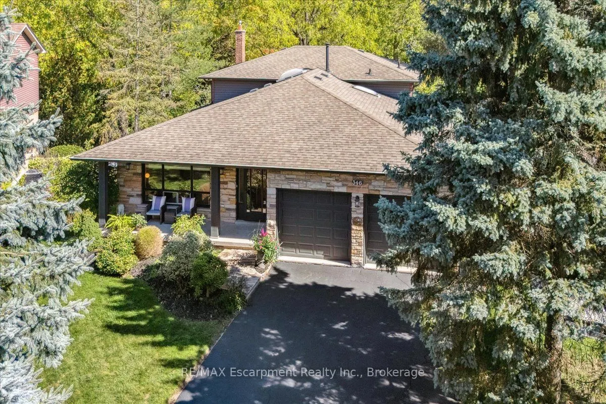 346 Kingsway Place