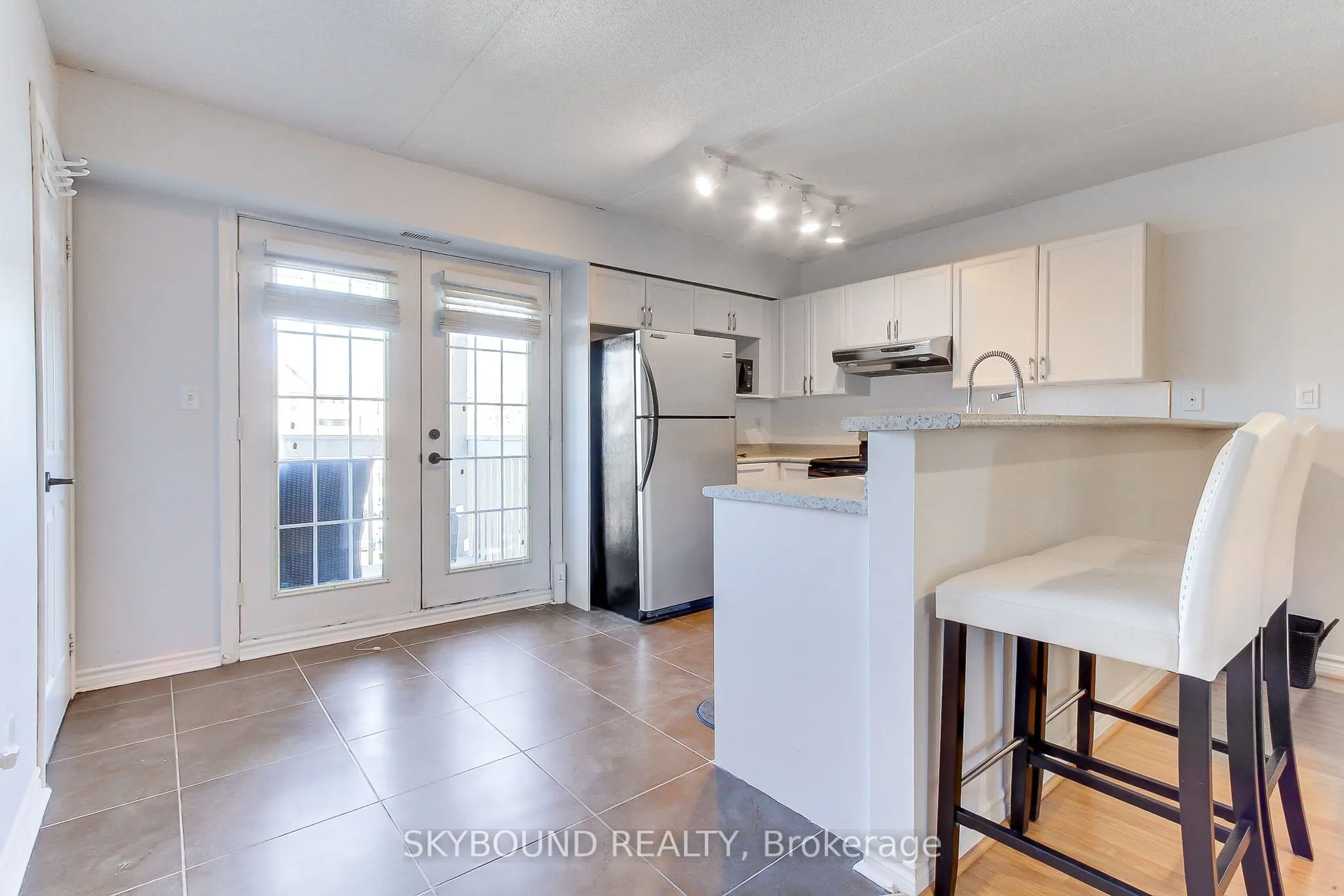 4003 Kilmer Drive, #302