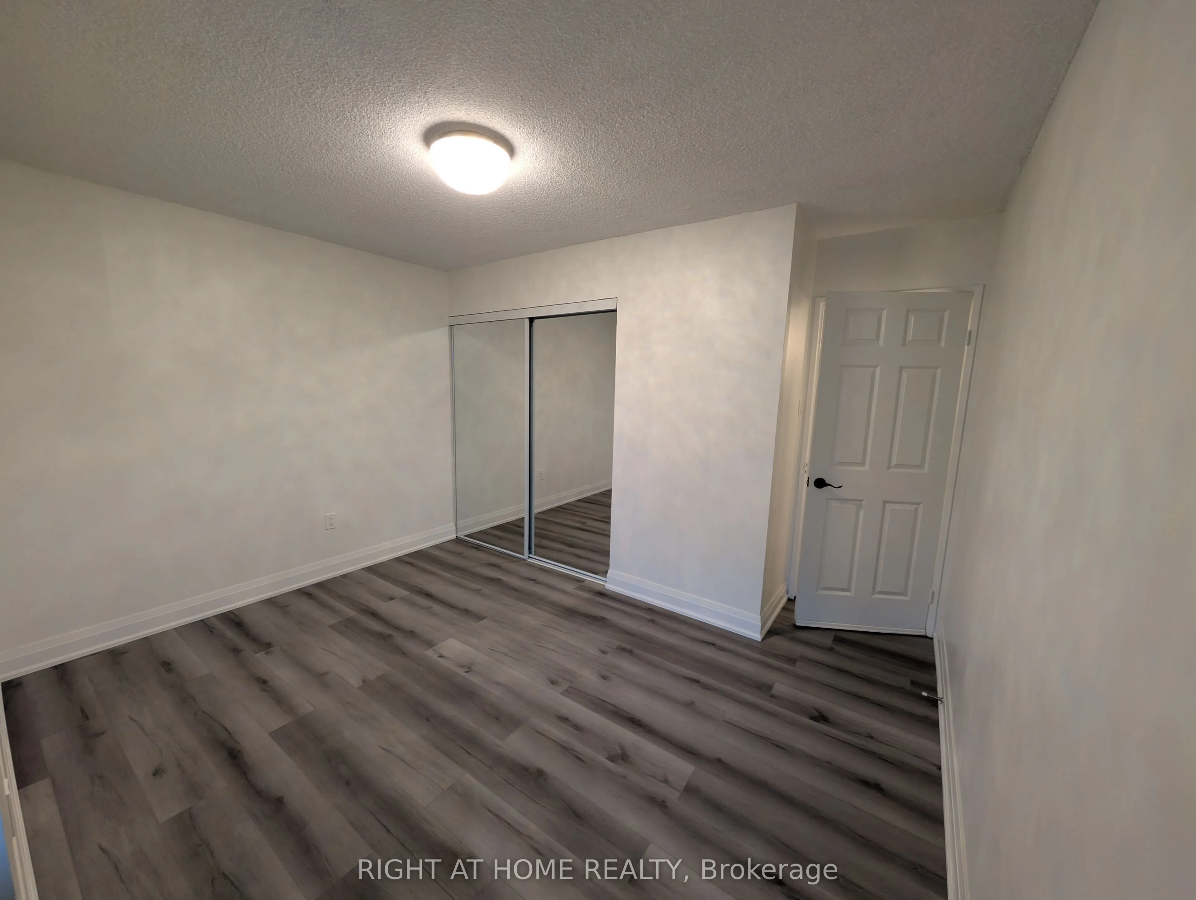 40 Panorama Court, #412