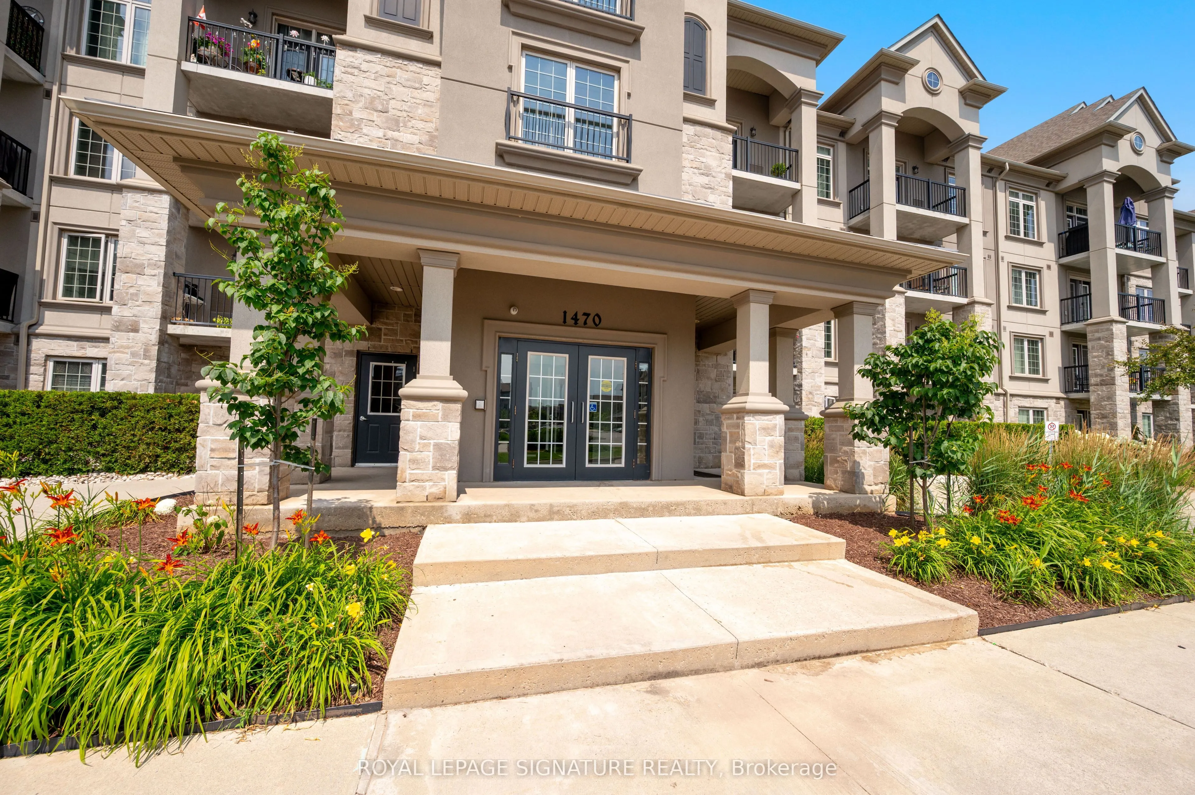 1470 Main Street E, #204