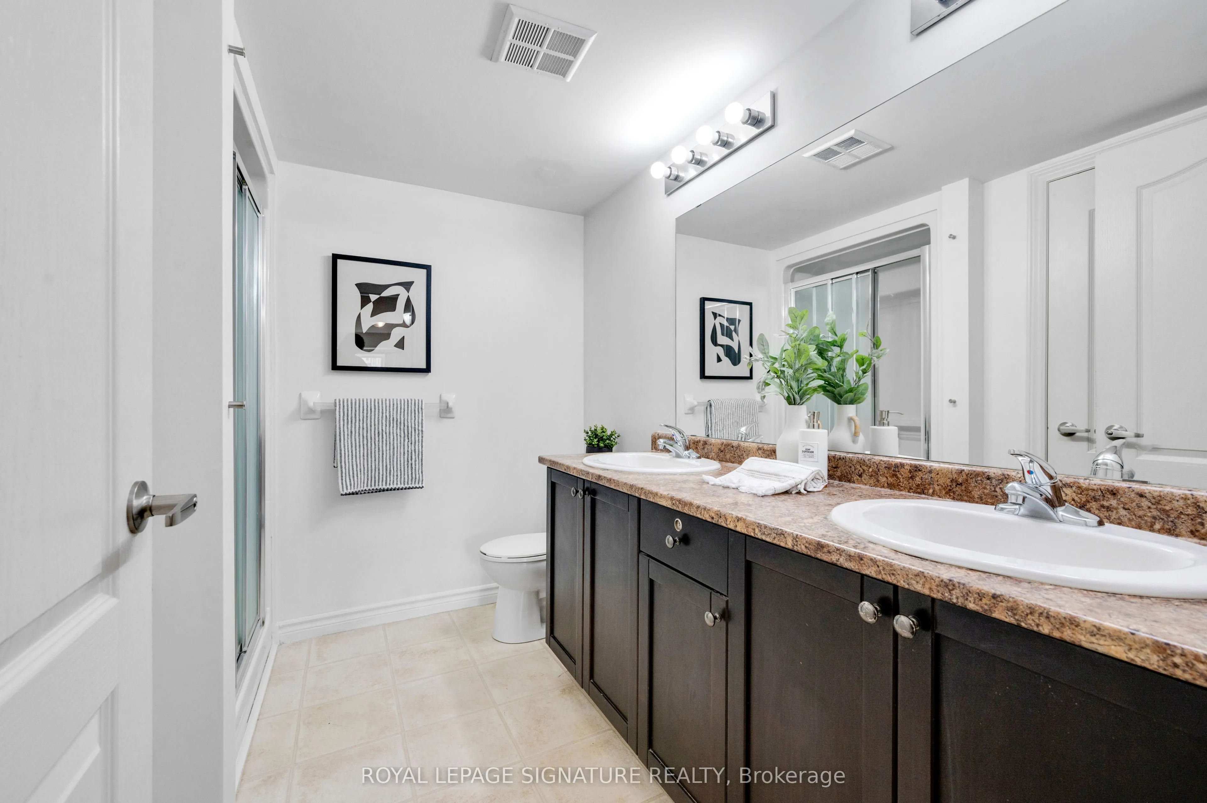 1470 Main Street E, #204