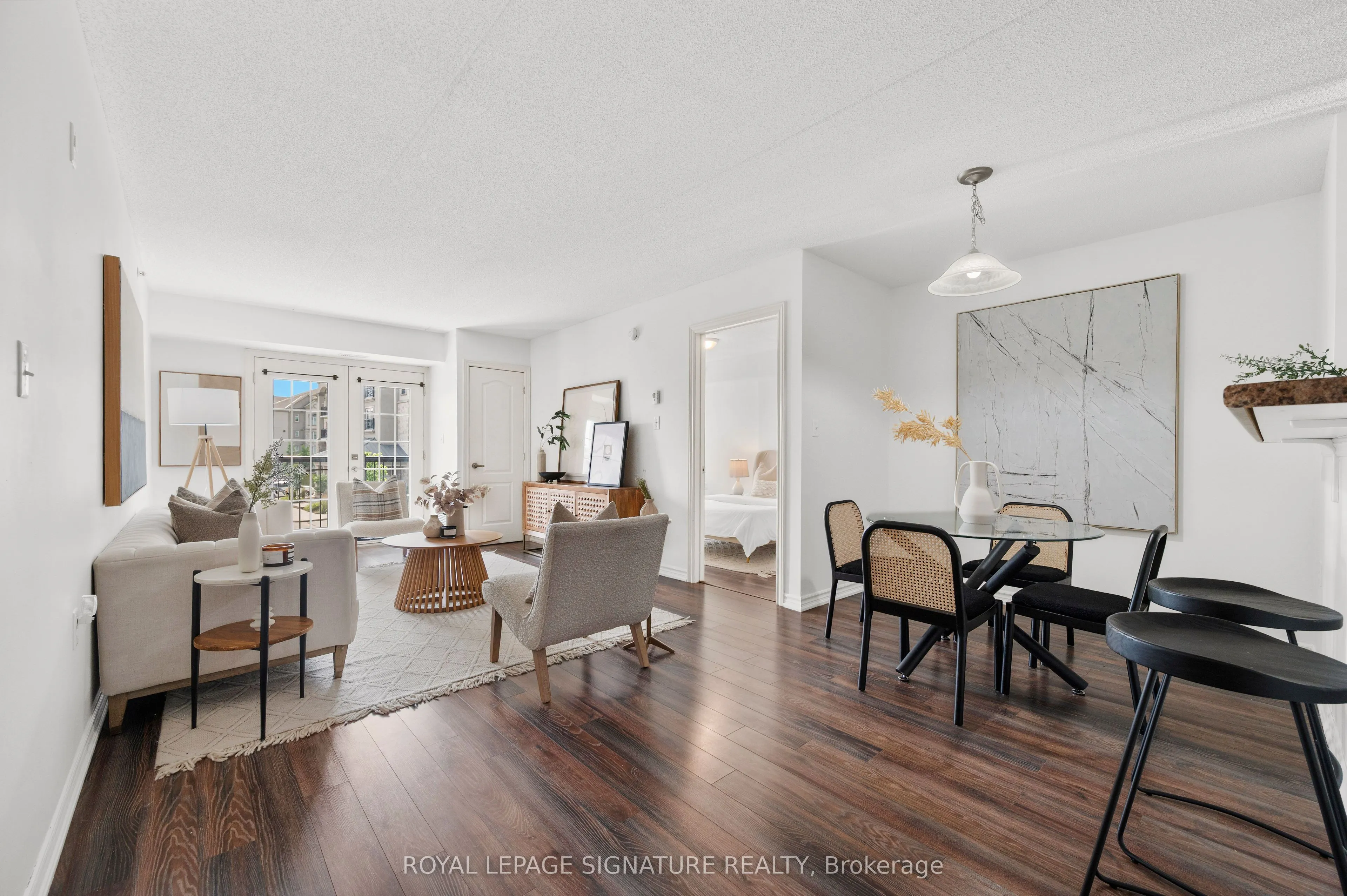 1470 Main Street E, #204