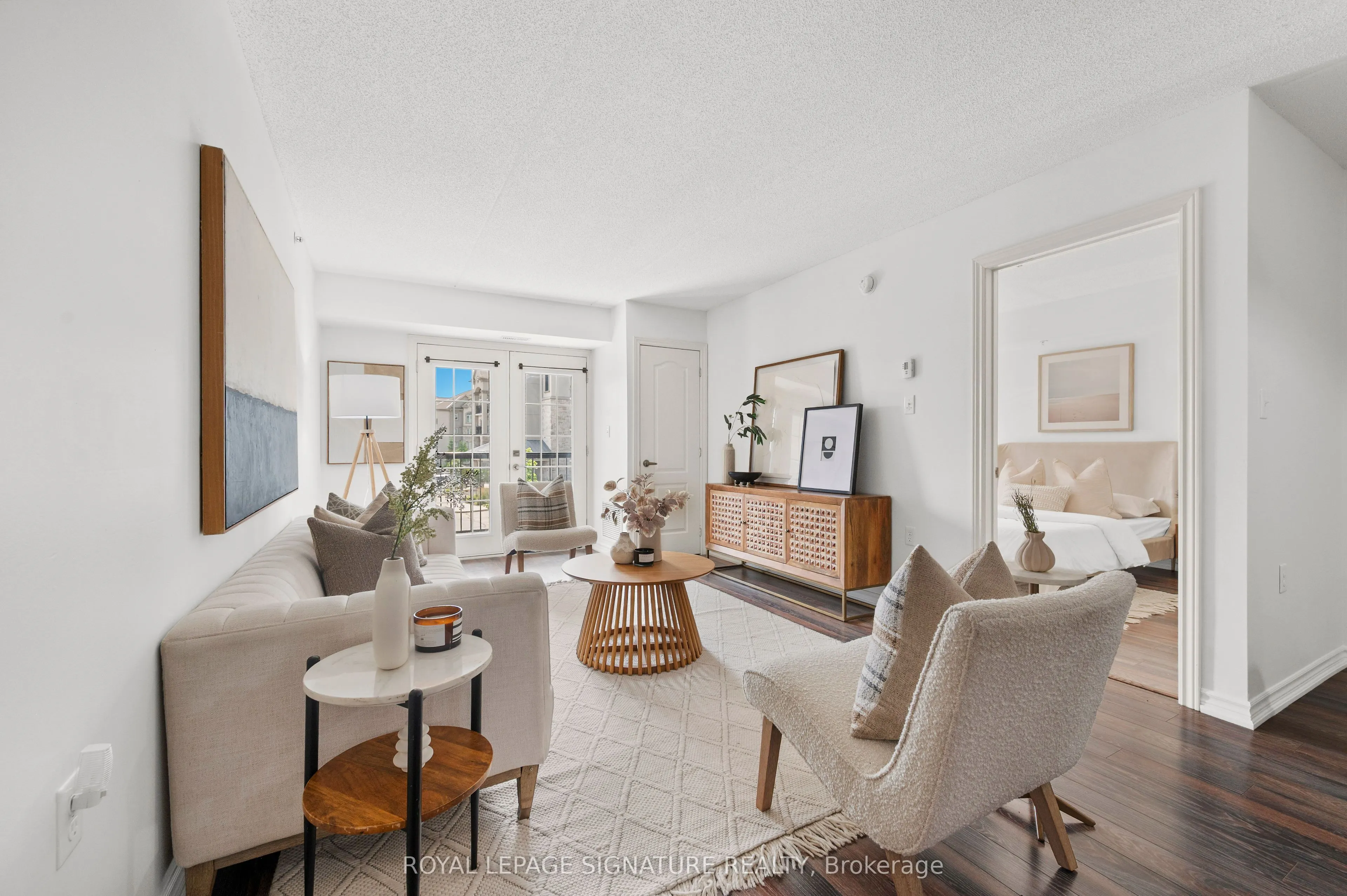 1470 Main Street E, #204