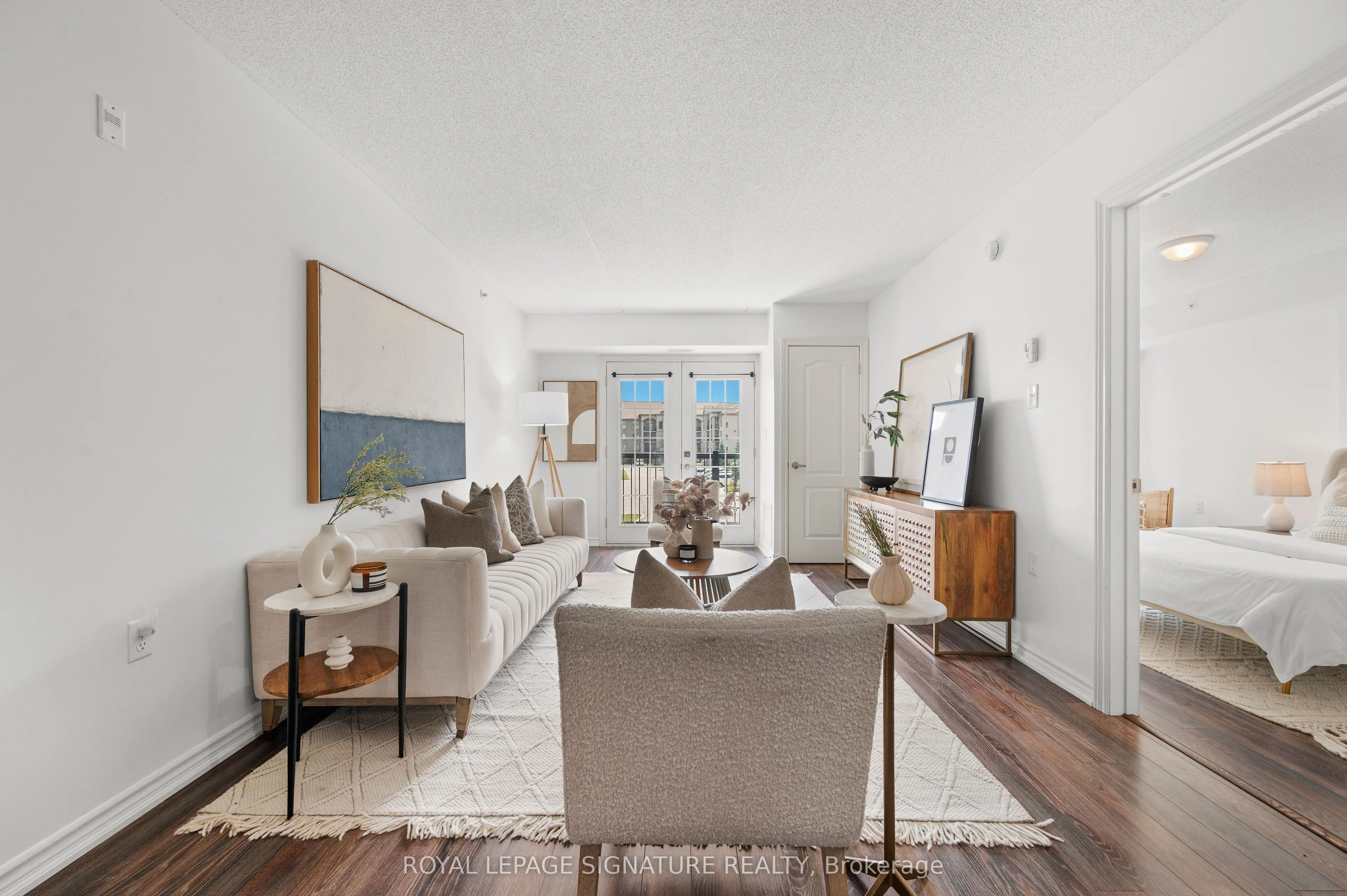 1470 Main Street E, #204