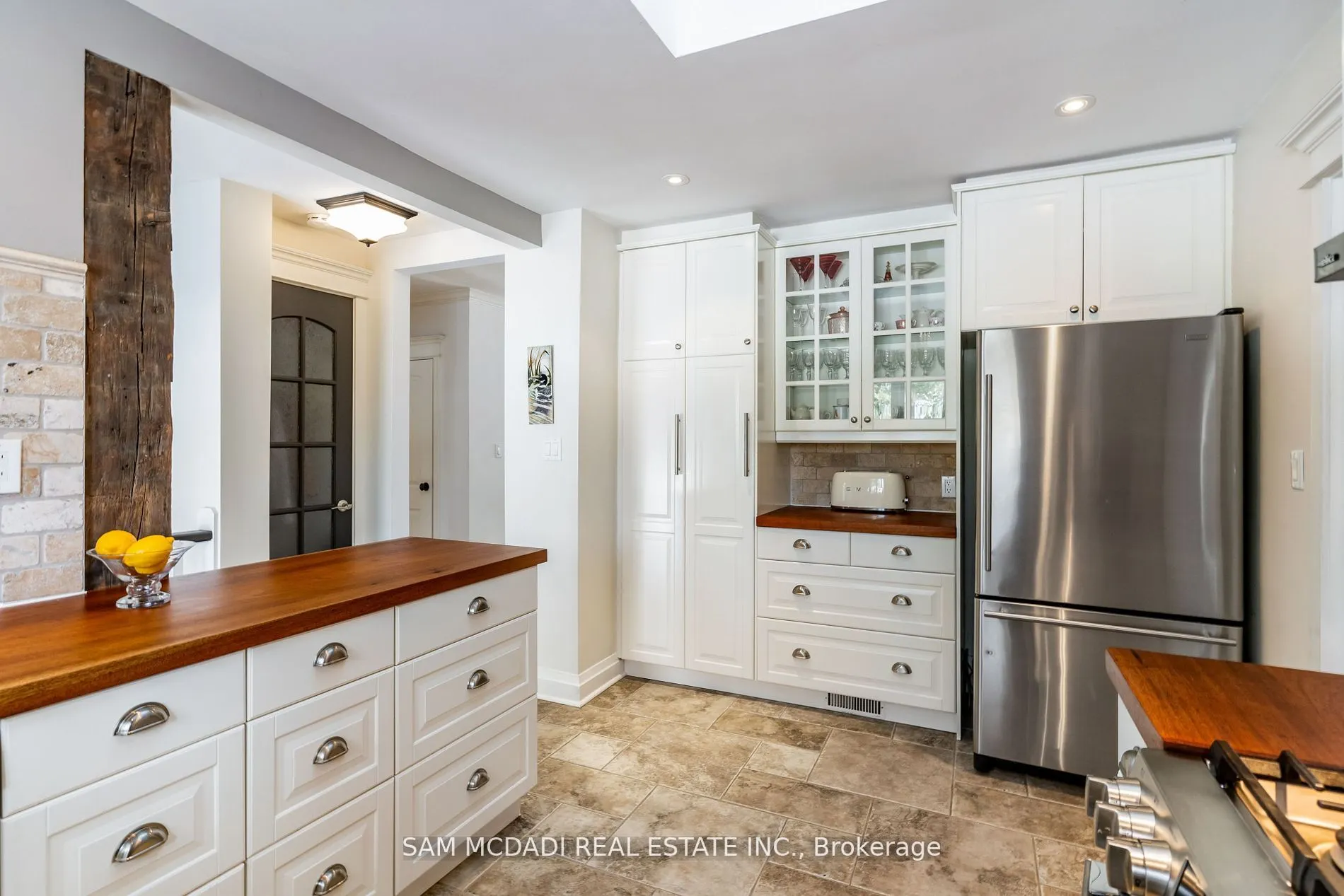 327 Shoreview Road