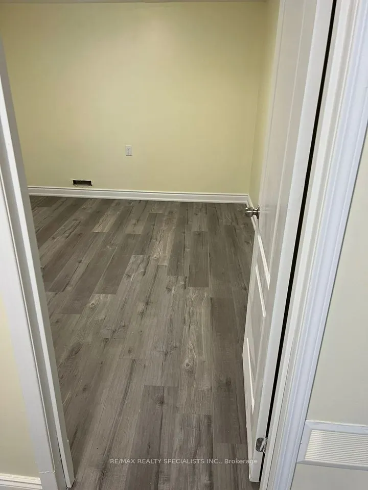10 Sandmere Avenue, #Bsmt