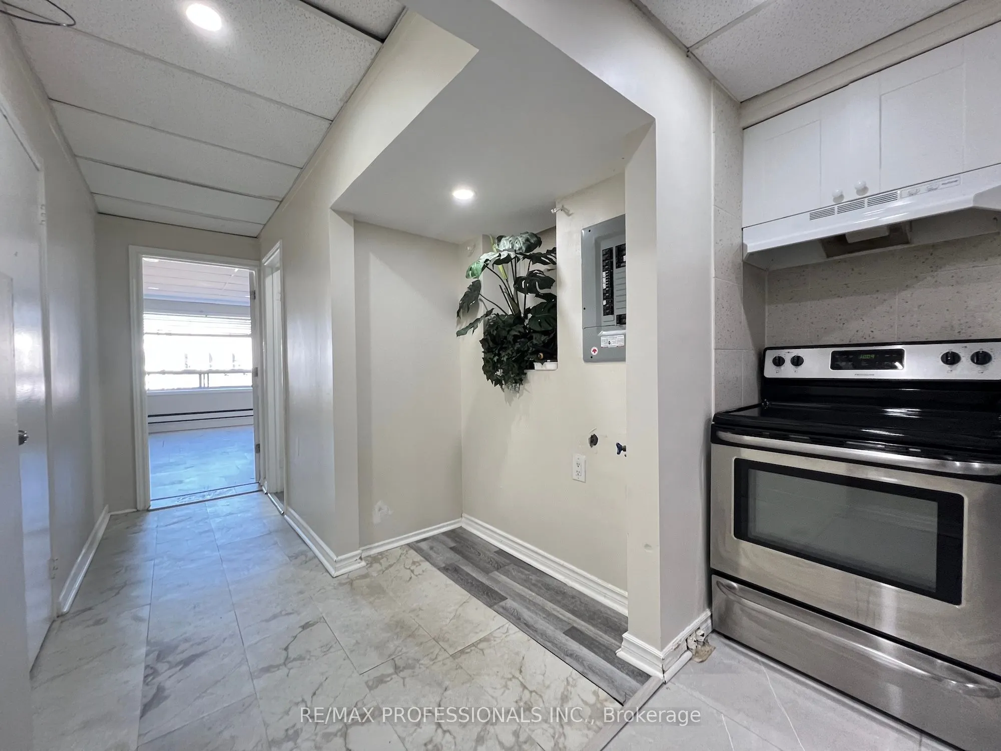 1185 St Clair Avenue, #2A