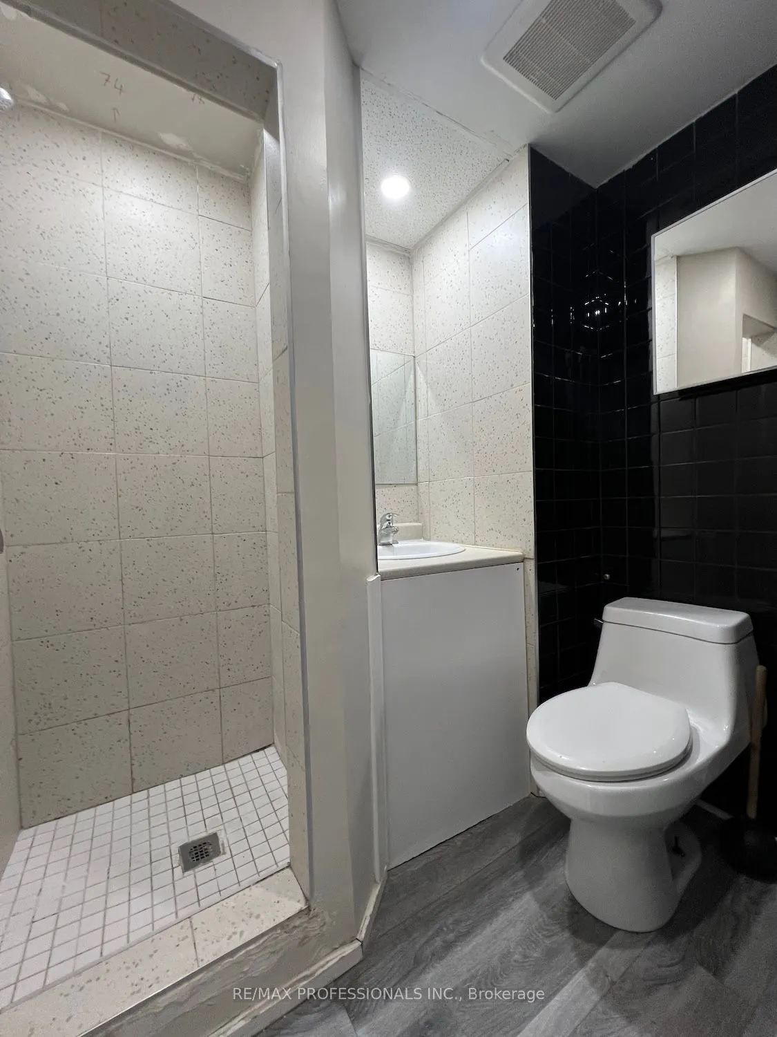 1185 St Clair Avenue, #2A